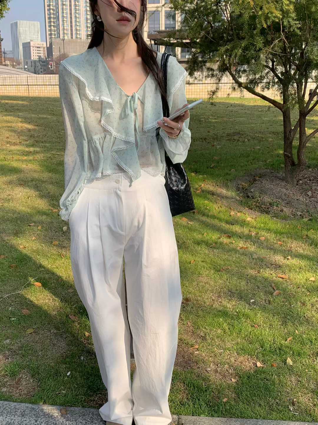 EMMA OVERLAP COLLAR ROMANTIC BLOUSE