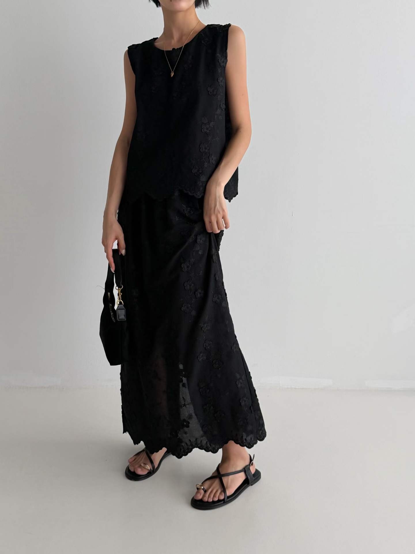 ELLISON BRODIER SLEEVELESS TOP