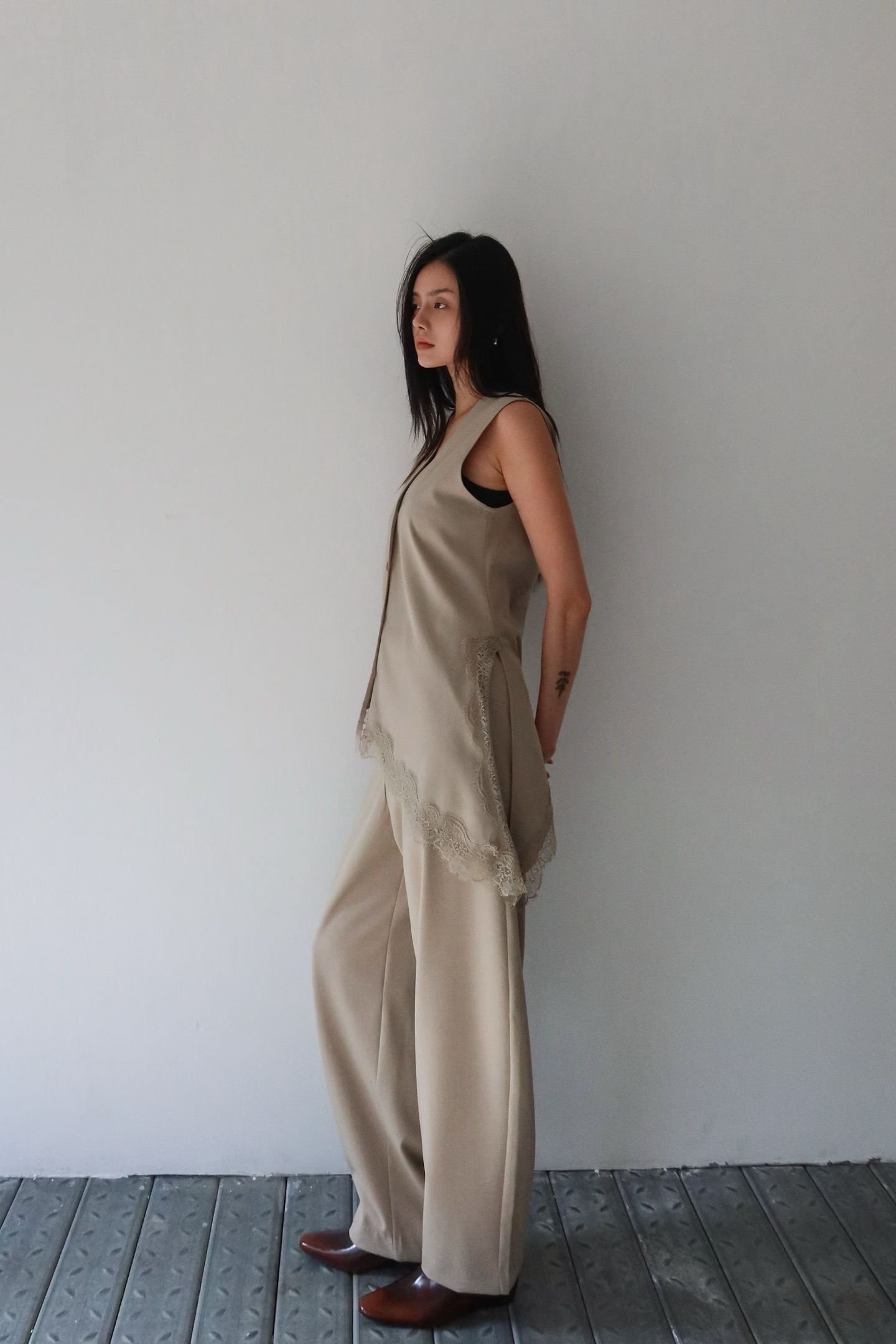 BY02 / POCKET TAPERED DOWN TROUSERS