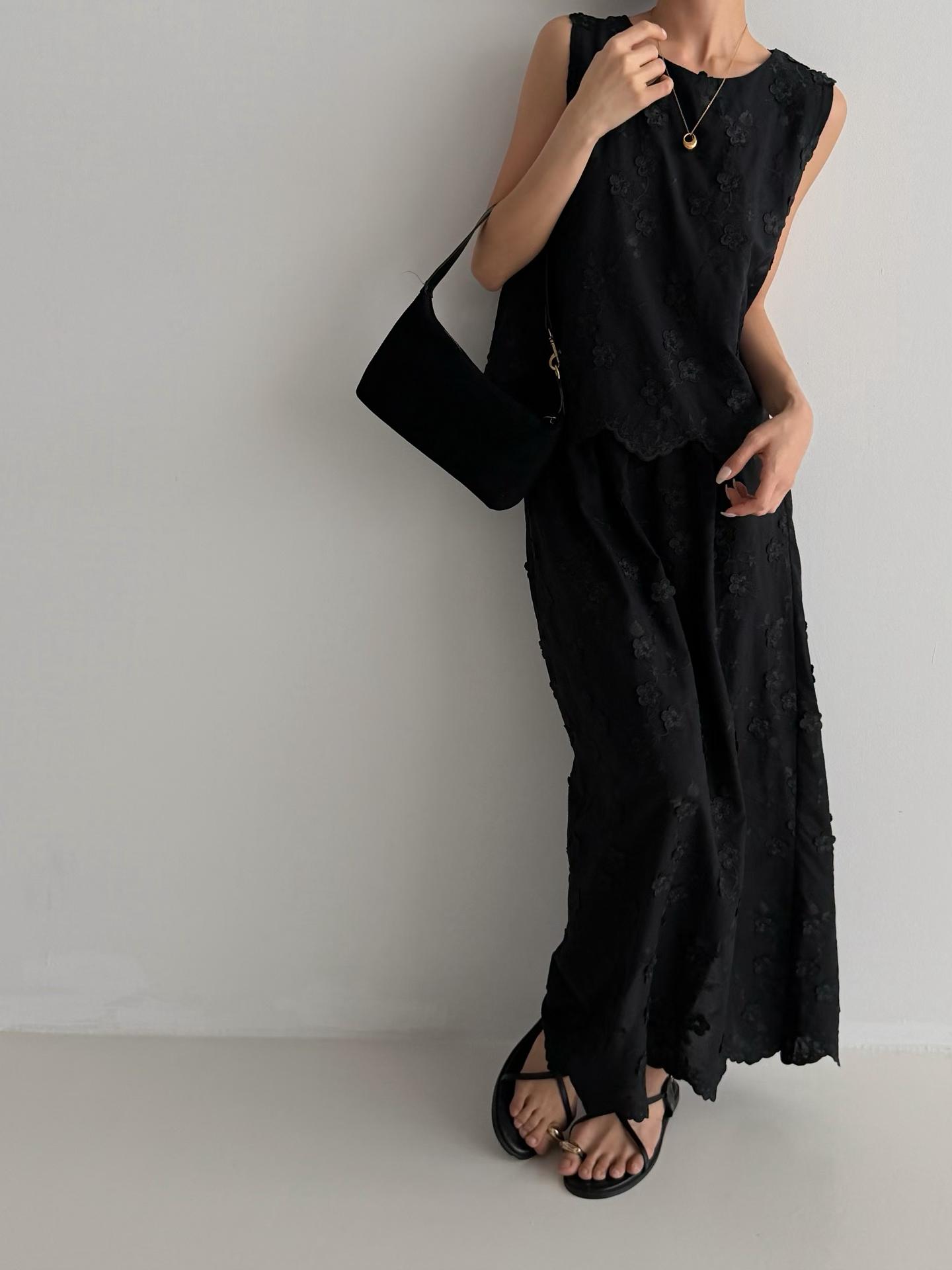 ELOWEN BRODERIE MAXI BANDING SKIRT