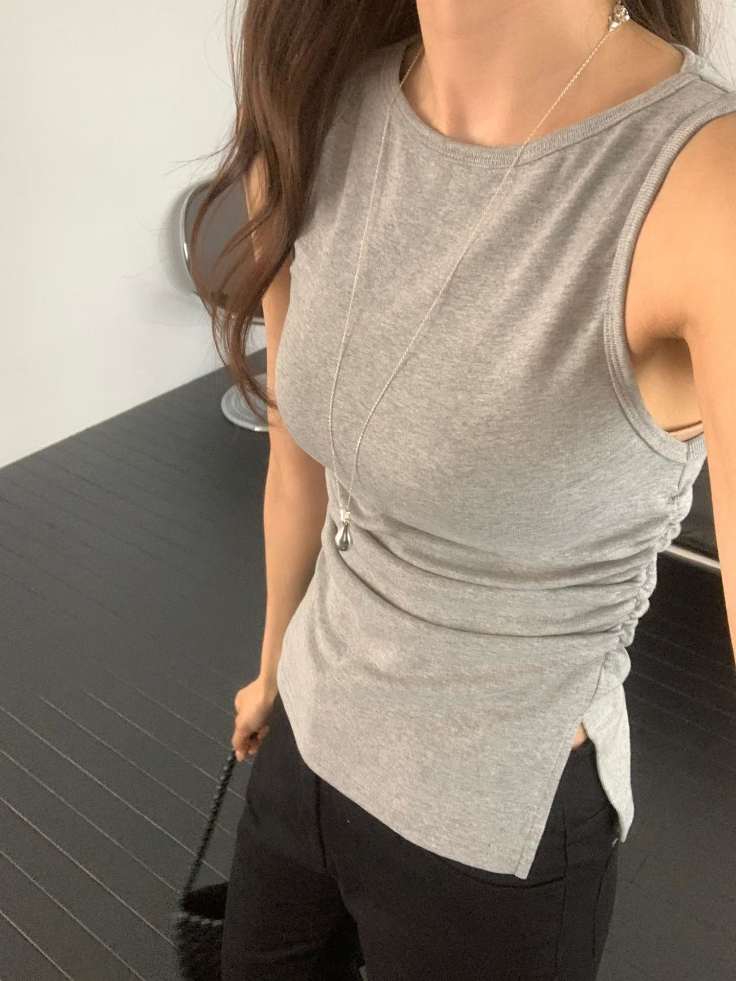 FATIMA SIDE RUCH FITTED TANK TOP