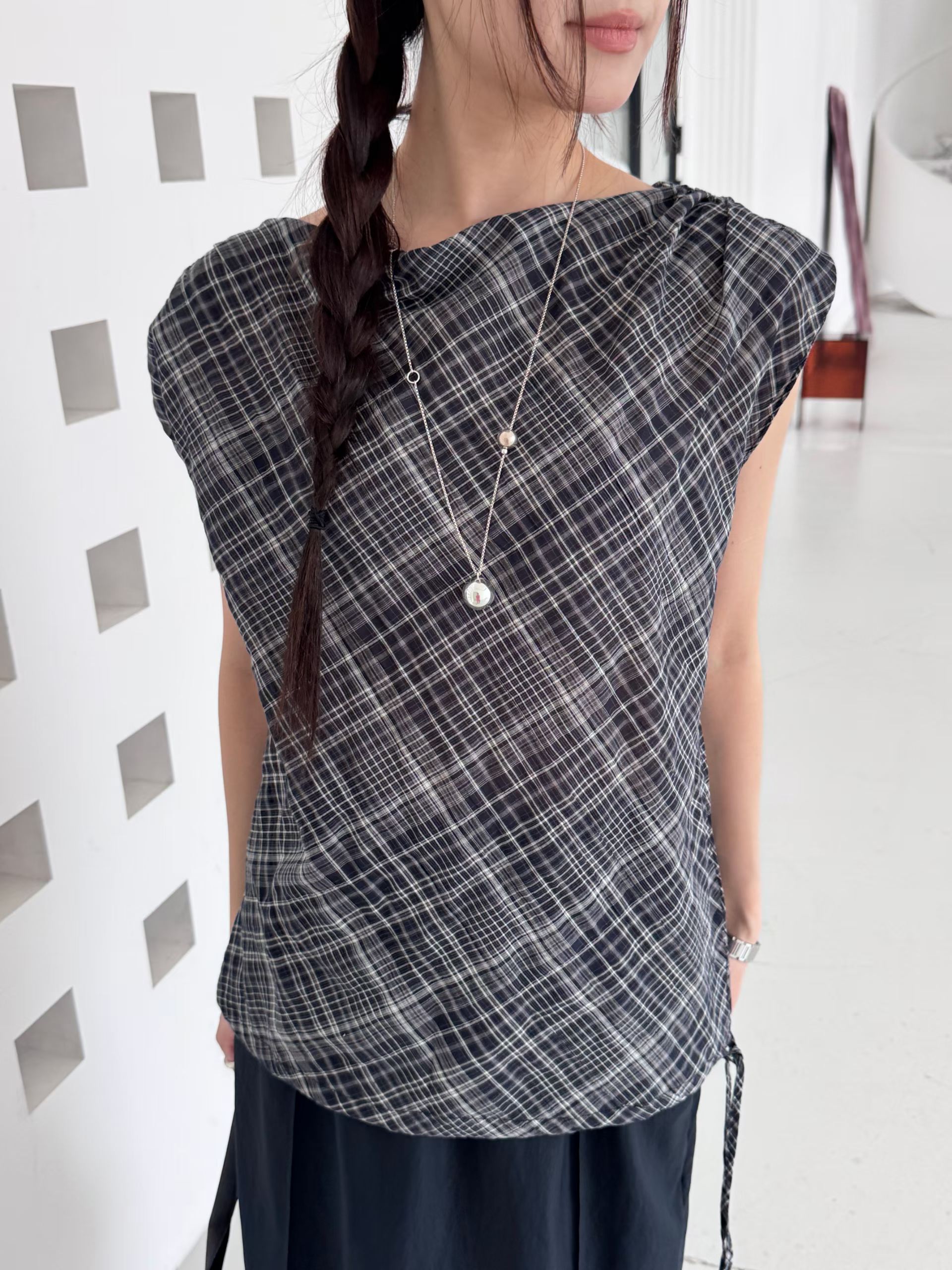 FABIOLA PLAID DRAWSTRING TOP