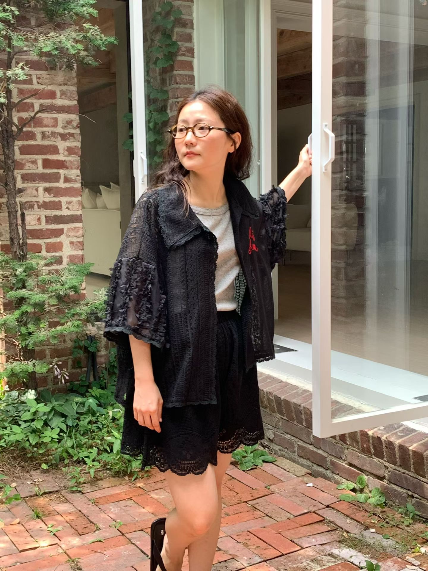RT22 / "ELLIE KOLEEN" LACE EMBROIDERED SHIRT