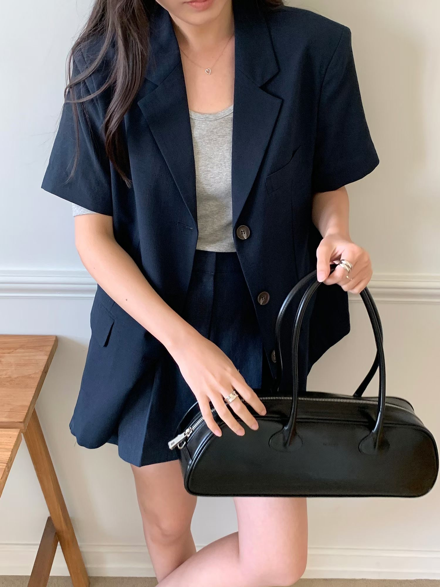 1000426 / SHORT SLEEVES BUTTON BLAZER