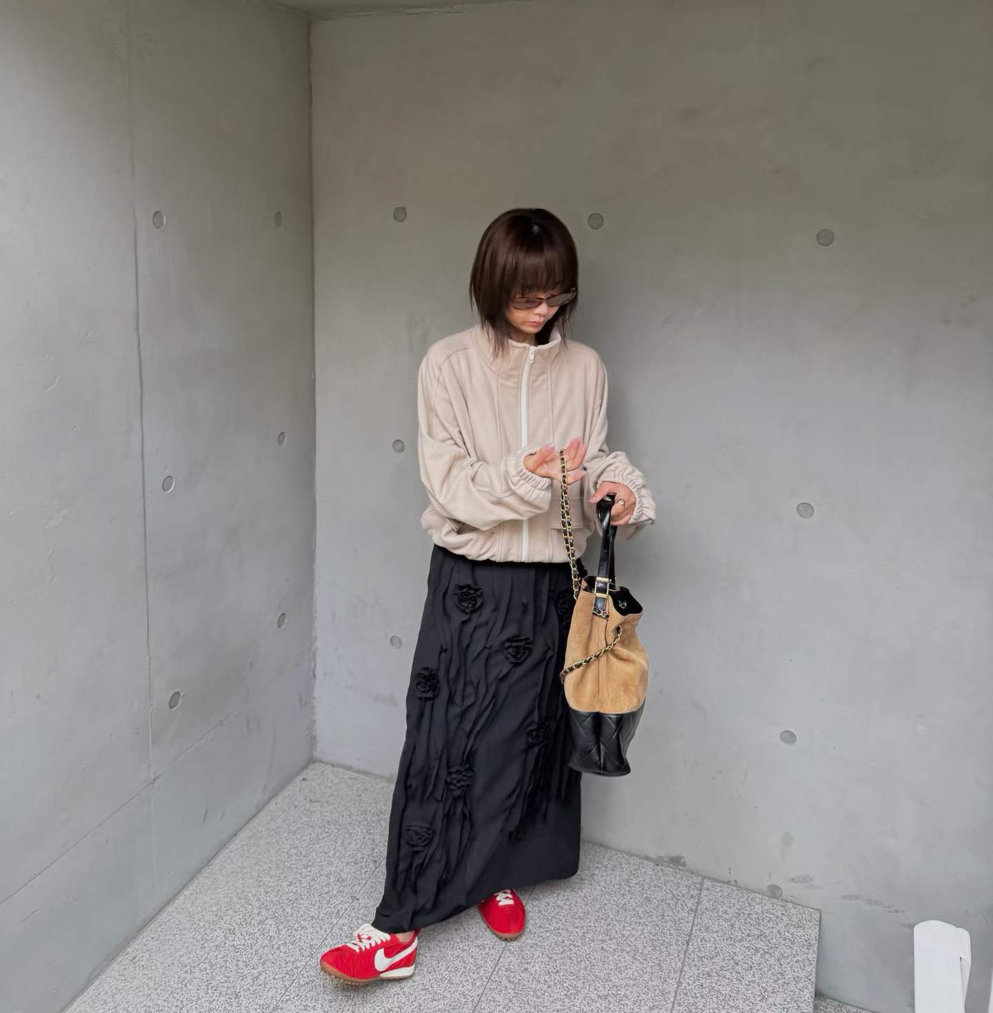FIADH FLOWER RIPPLE APPLIQUE SKIRT