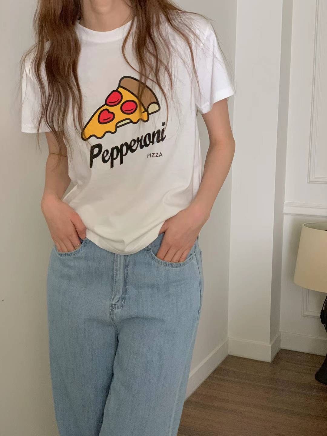 Bua 'Pepperoni Pizza' graphic tee
