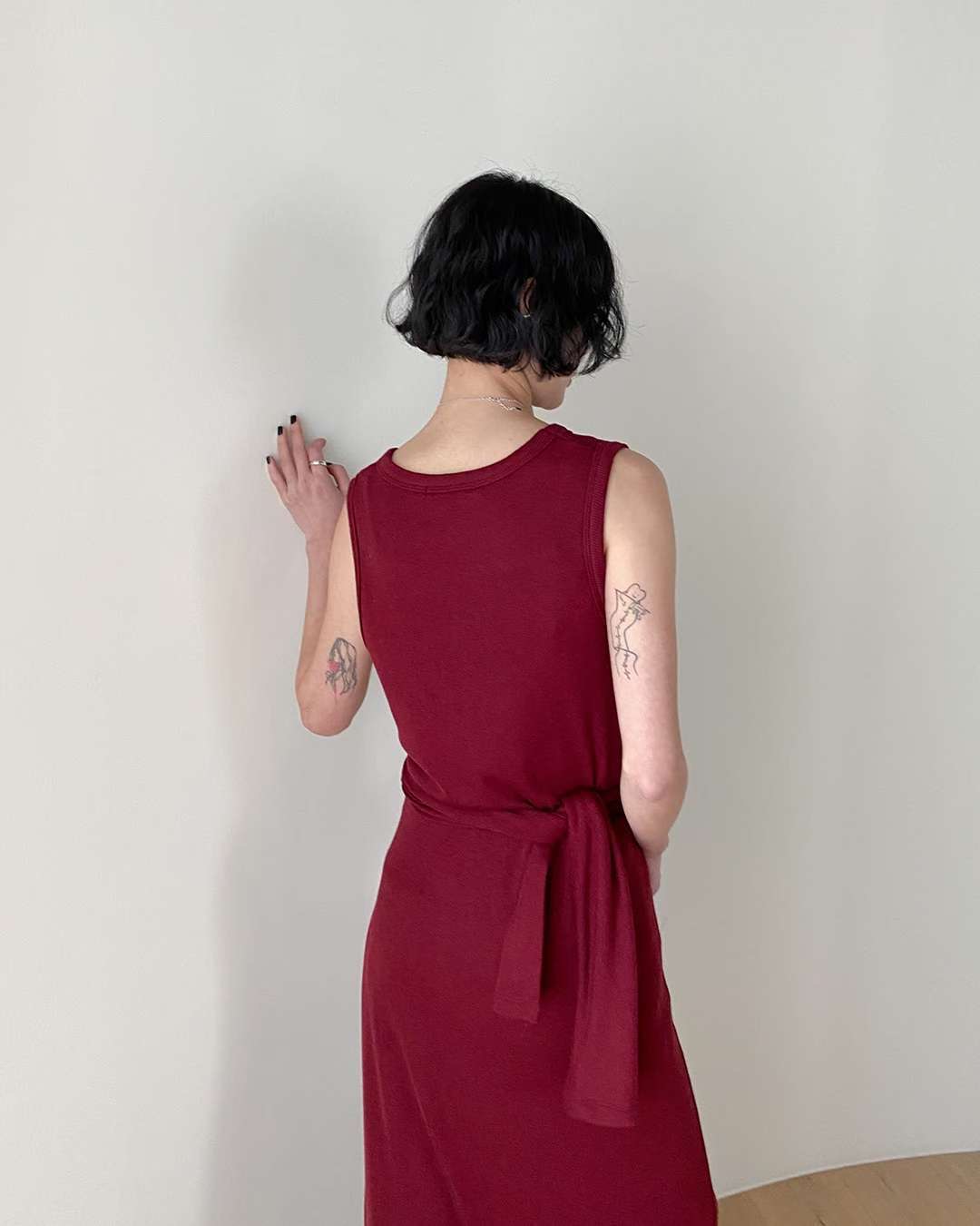 TS15 / TIE-WRAP AROUND SLEEVELESS DRESS