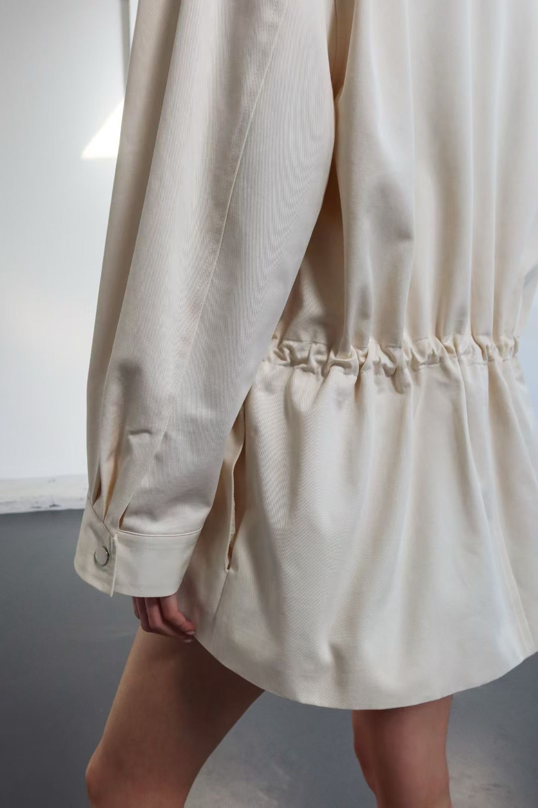 B03 / FRONT OVERSIZED POCKETS JACKET