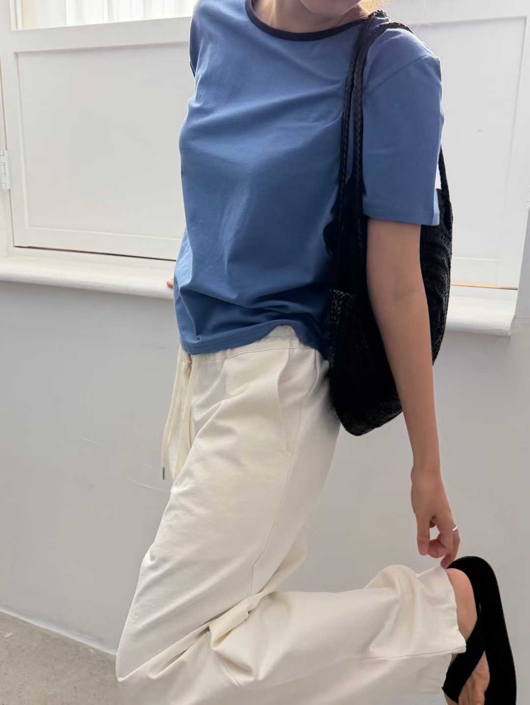 DREA CONTRAST NECKLINE TEE