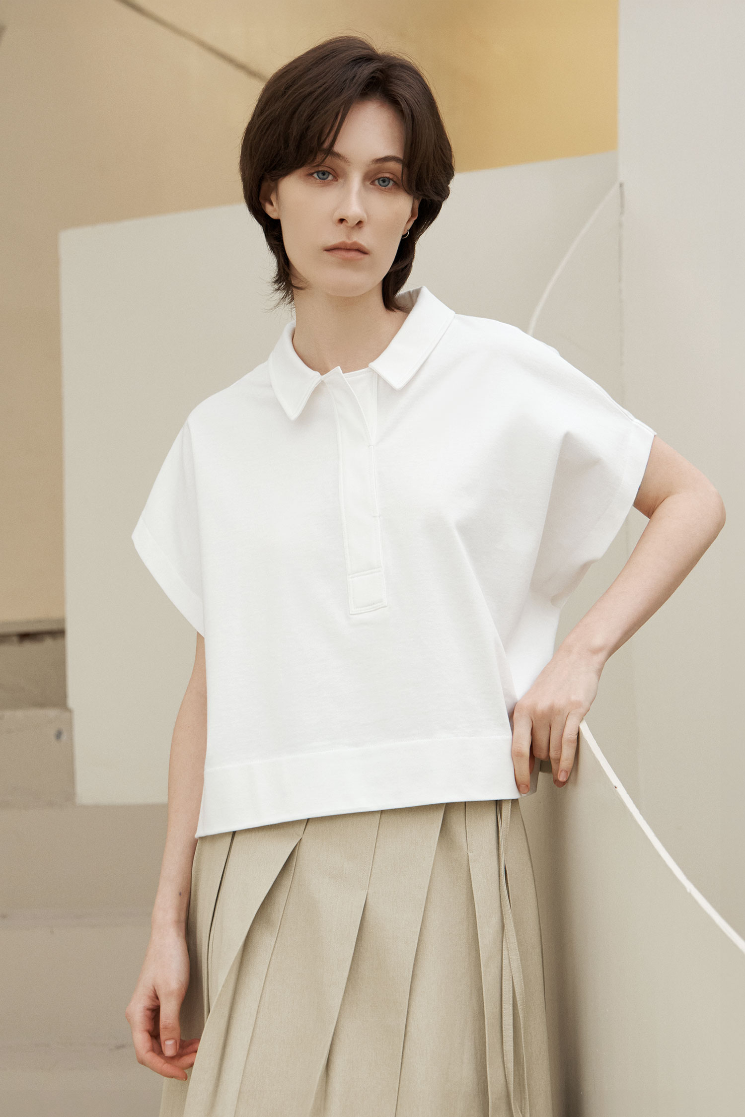 WW19 / SQUARE SILK COLLAR SHORT SLEEVES POLO