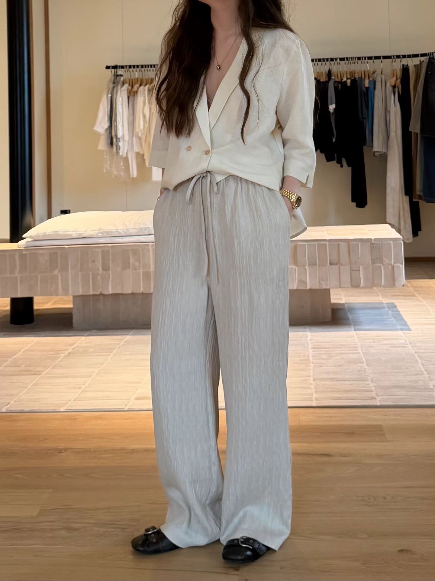 MU26 / TEXTURED DRAWSTRING RELAX TROUSERS