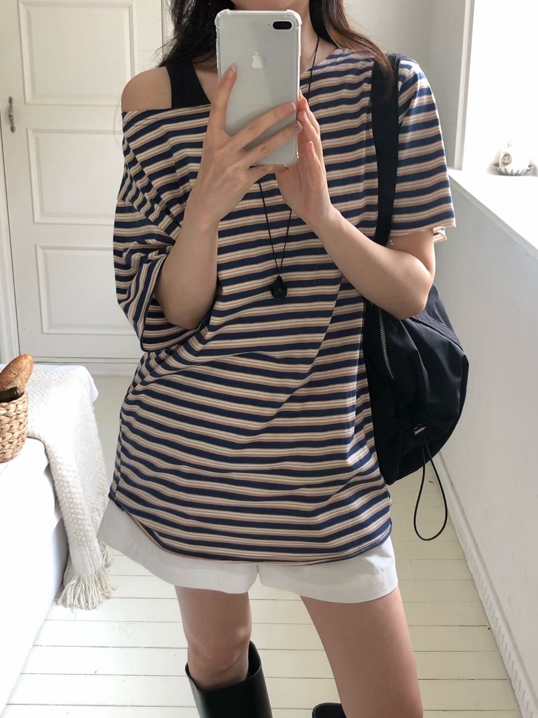 FG06 / WIDE NECKLINE STRIPE TEE