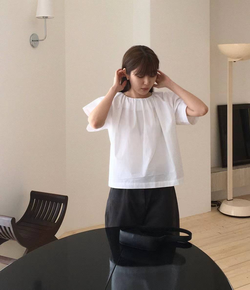 EDDIE SHIRRING COLLAR BLOUSE