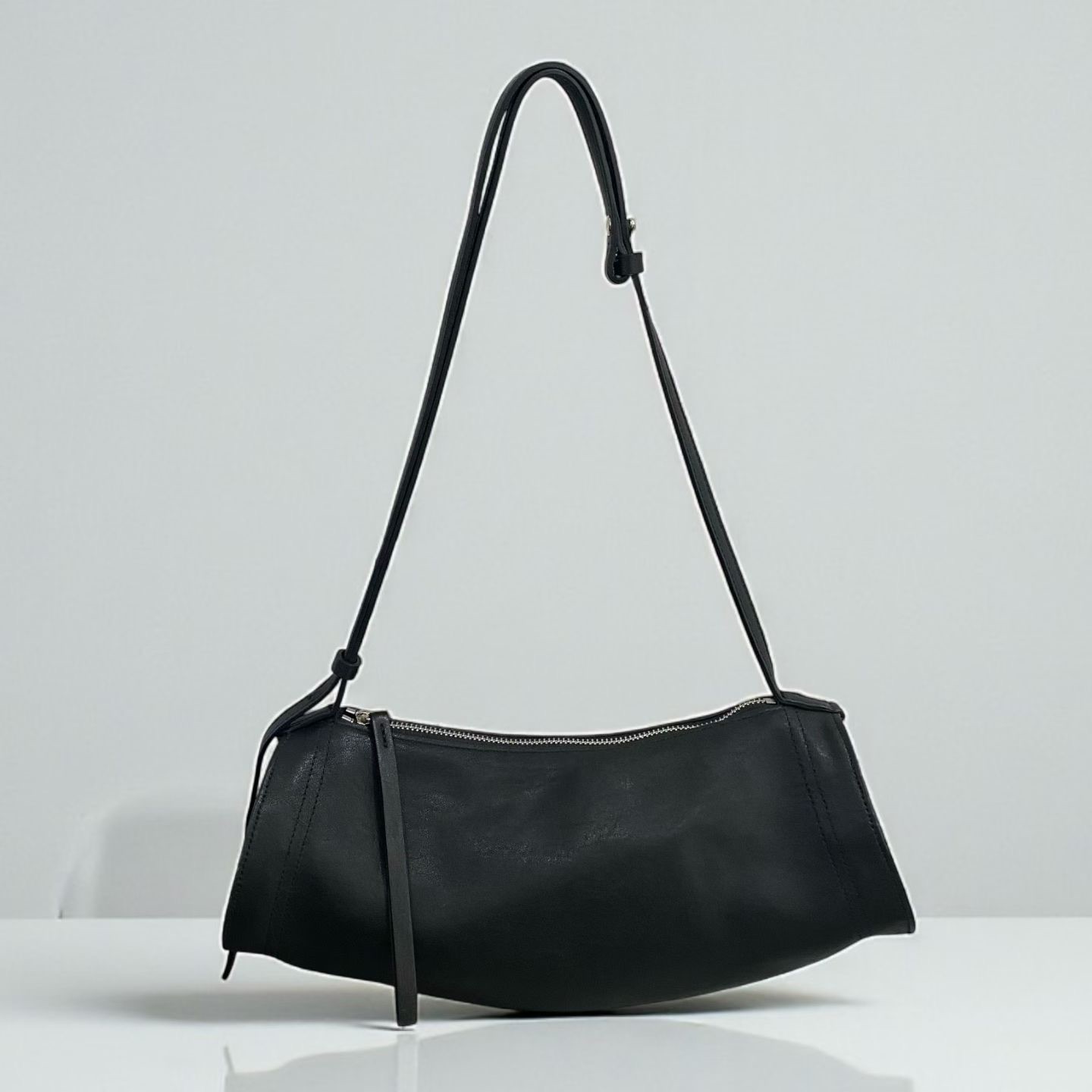 LP11 / EAST WEST ADJUSTABLE STRAP BAG