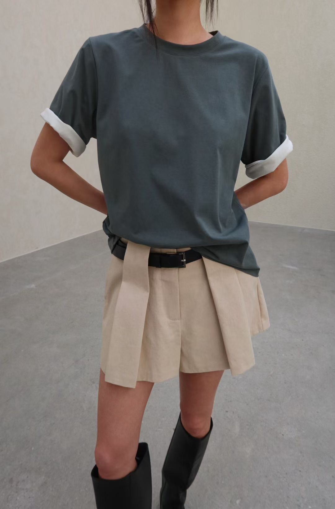 BY08 / CONTRAST TWO-TONE SLEEVES TEE