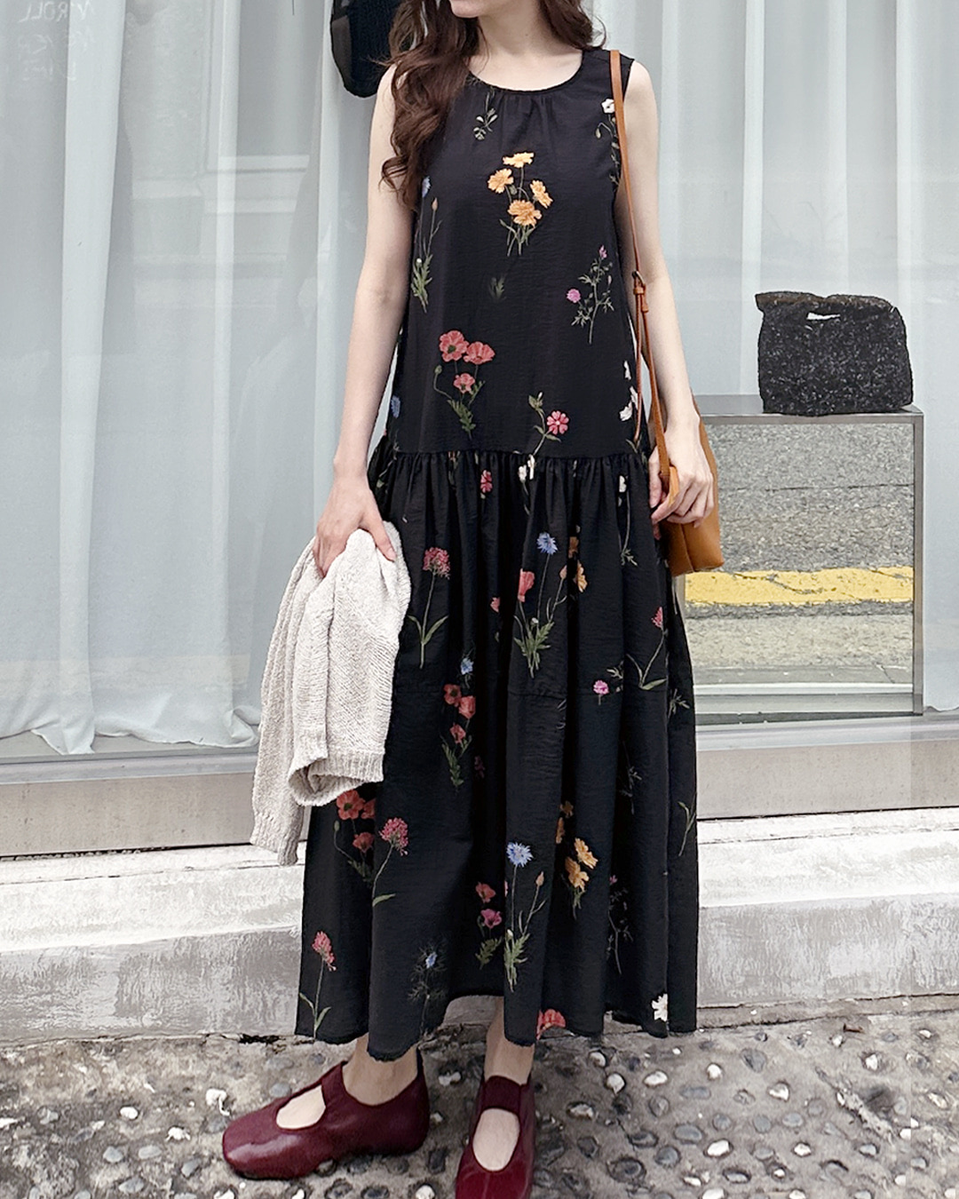 KB08 / Sleeveless Drop Waist Floral Pocket Dress