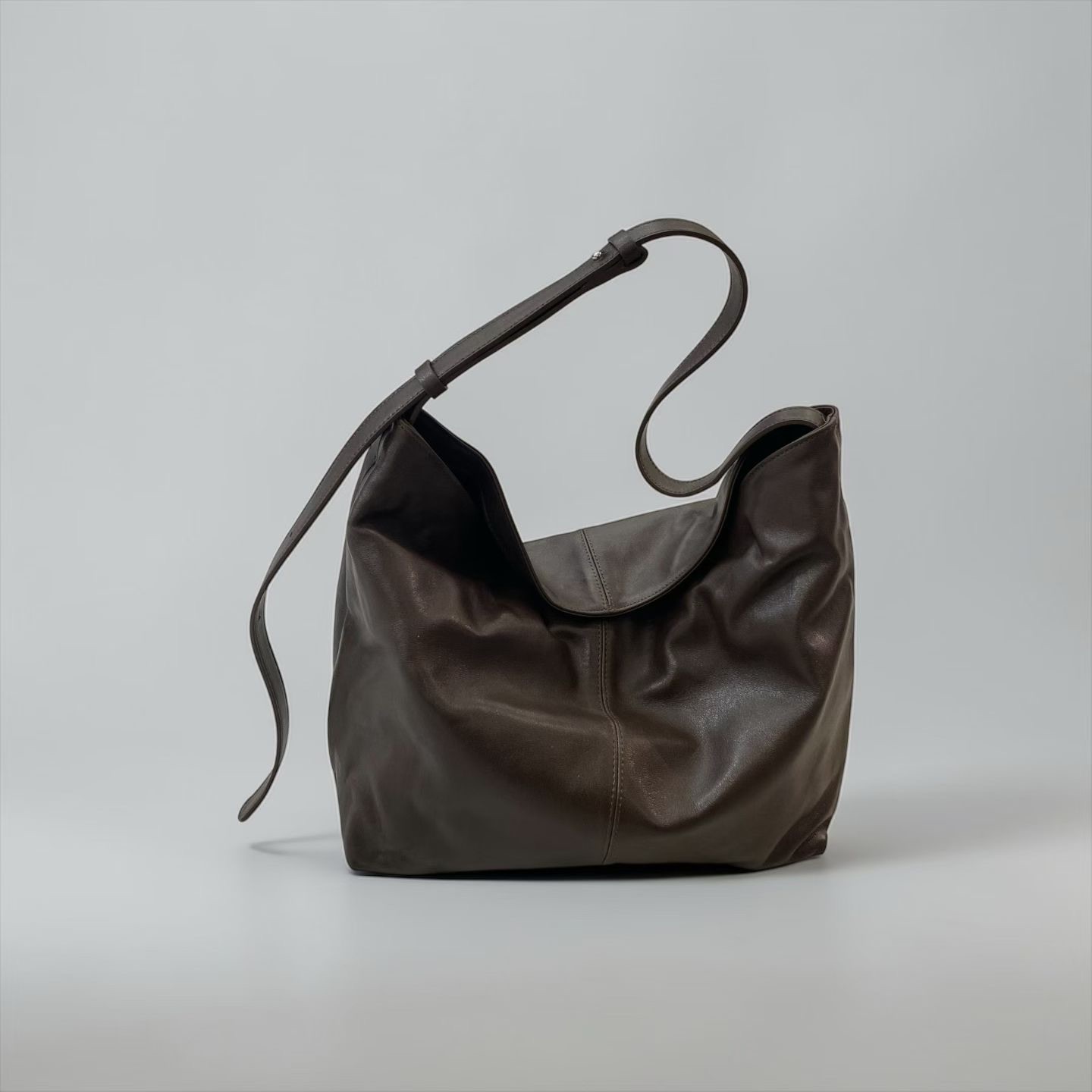 LP10 / ADJUSTABLE STRAP RECTANGULAR SLING BAG