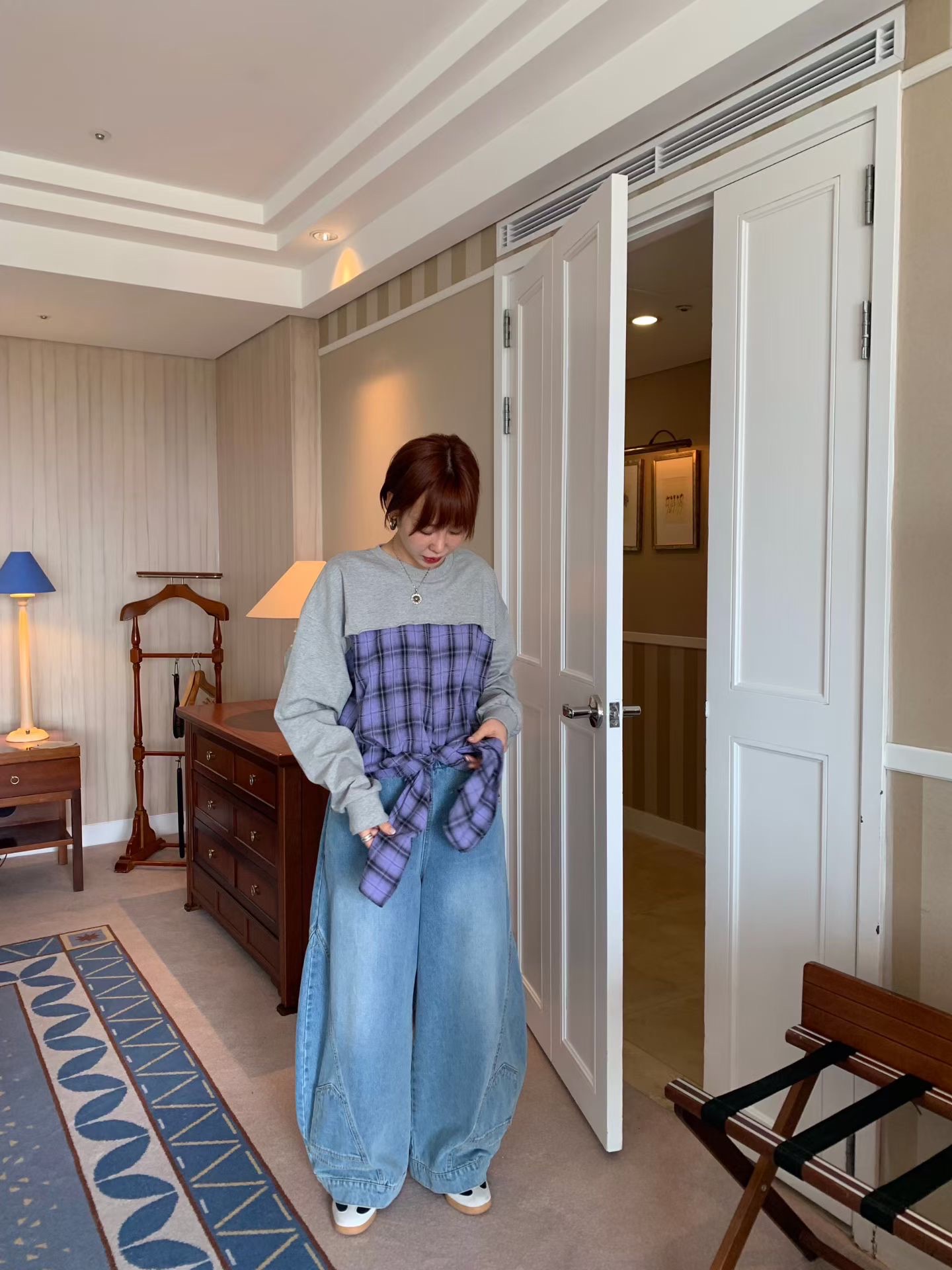 KL03 / LAYERED PLAID TOP WITH FRONT-TIE DETAIL