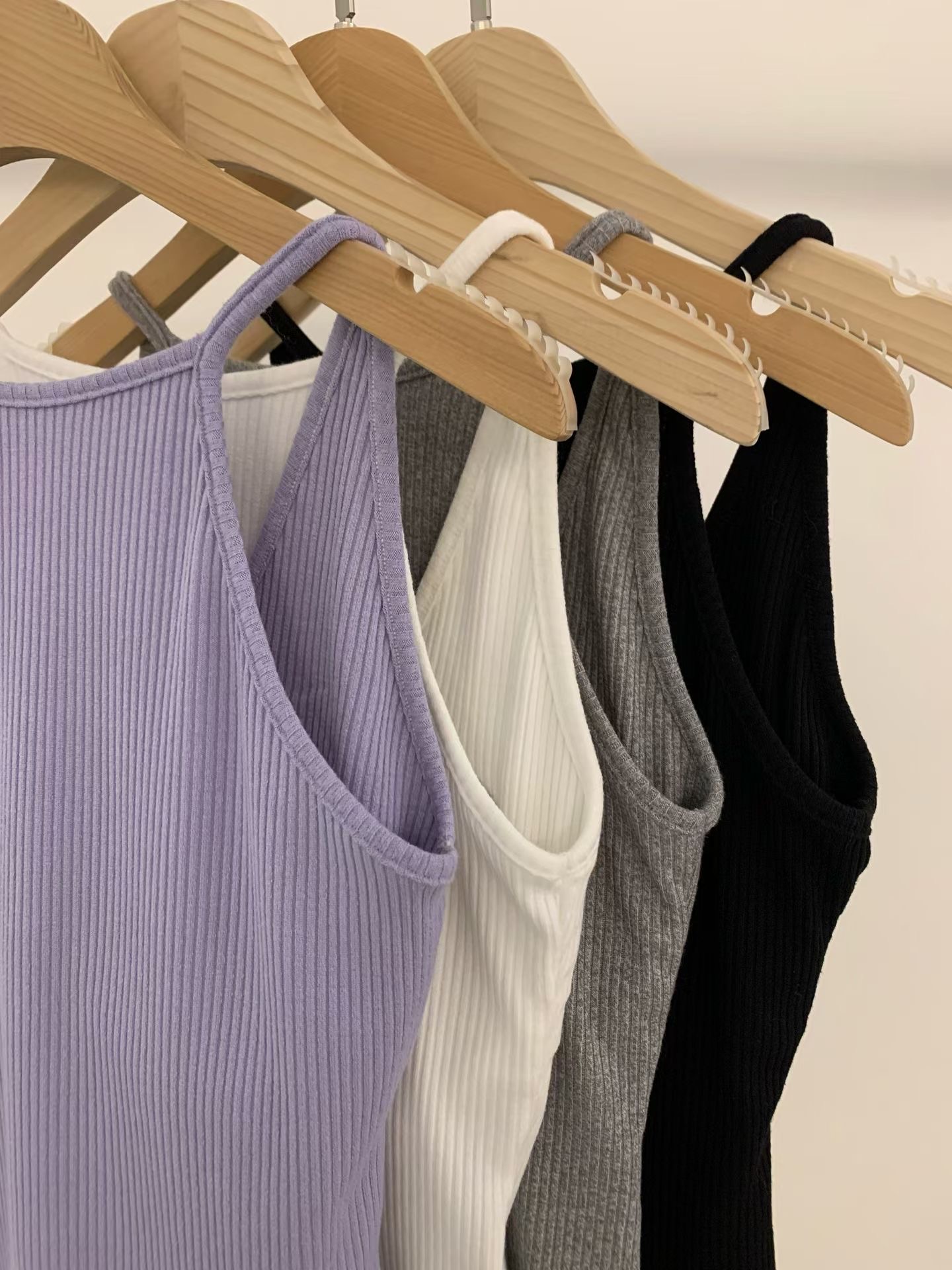 ERIN U-NECK PADDED TANK TOP