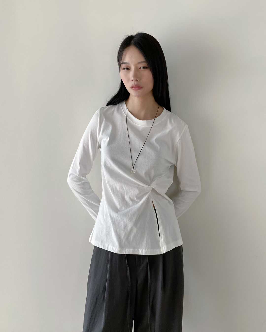 ELOISE OPEN KNOT LONG SLEEVES TEE