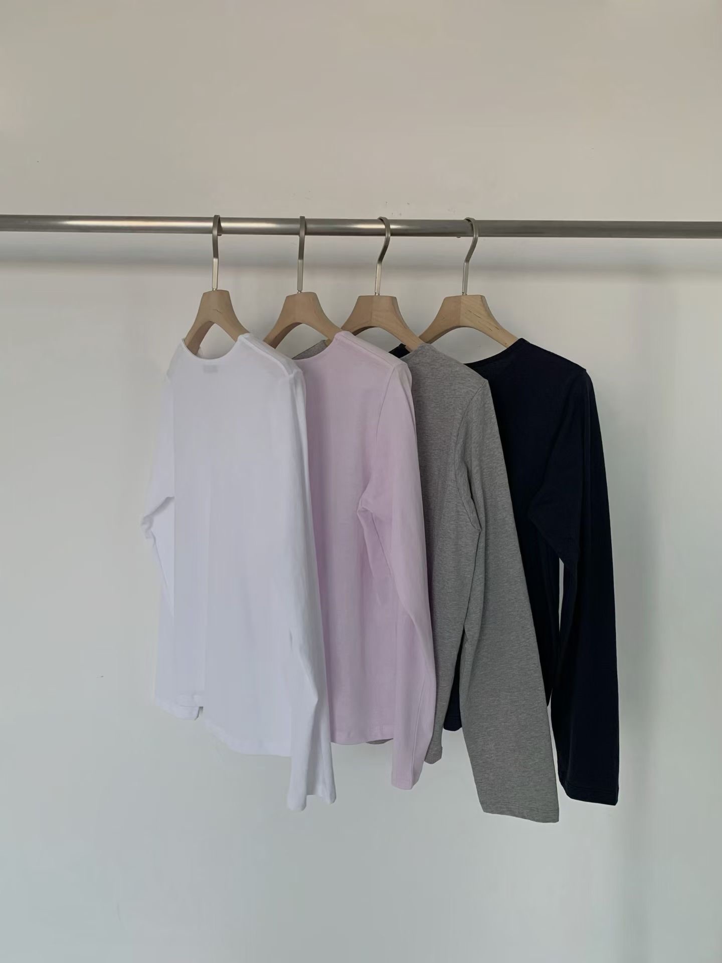 JU18 / ROUND NECKLINE COTTON LONG SLEEVES TOP