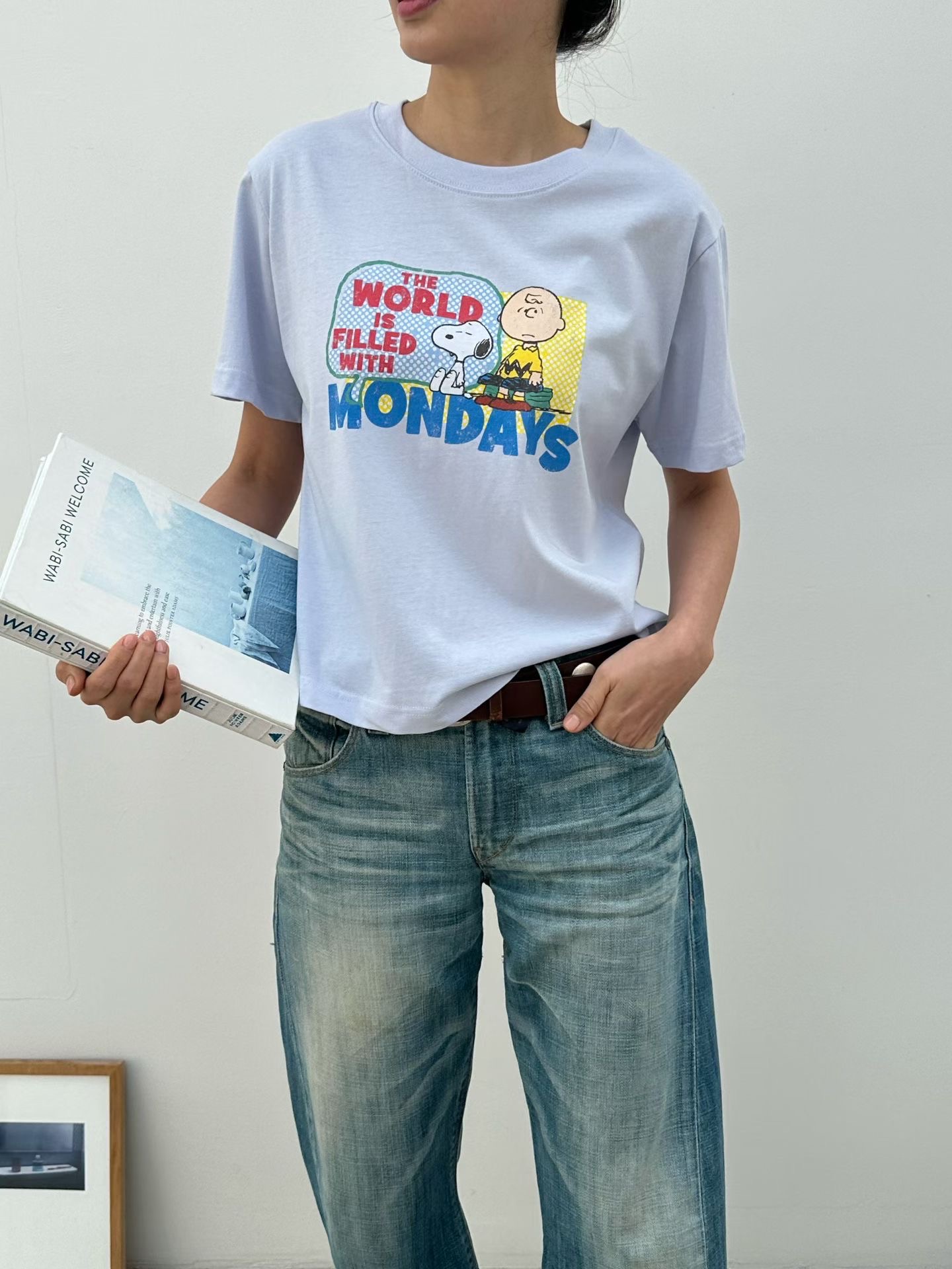 ELAINE SN0OPY GRAPHIC TEE