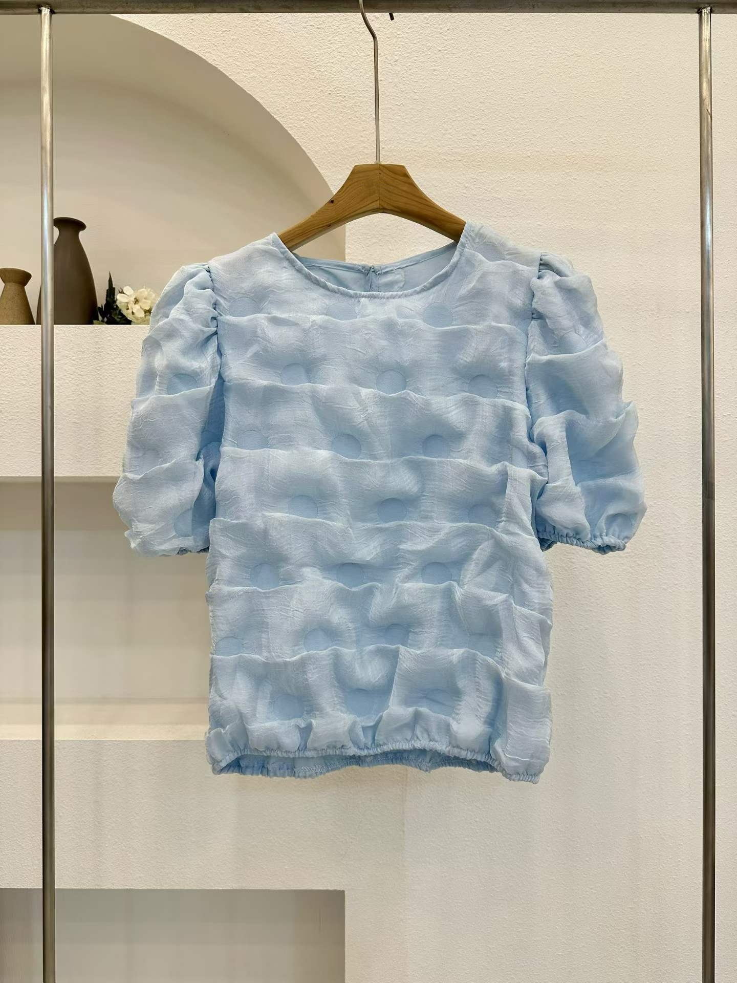 EDITH WAFFLED PUFFY ELASTIC HEM TOP