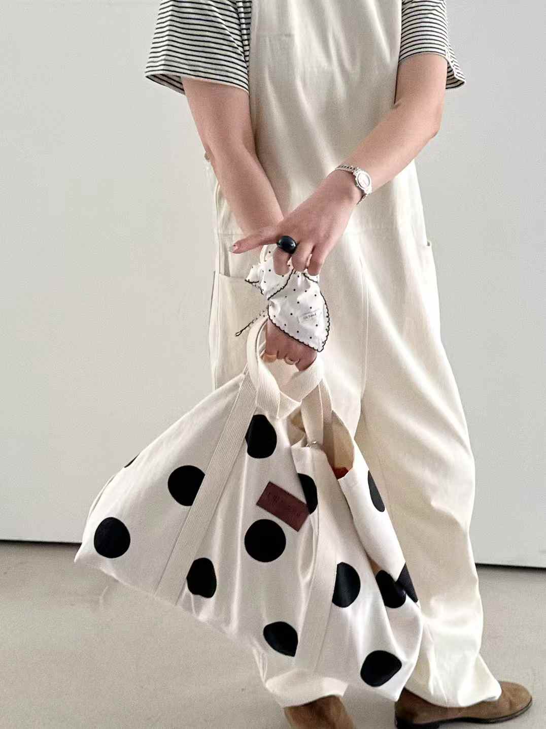 CISSIE BOLD POLKA DOTS TOTE BAG