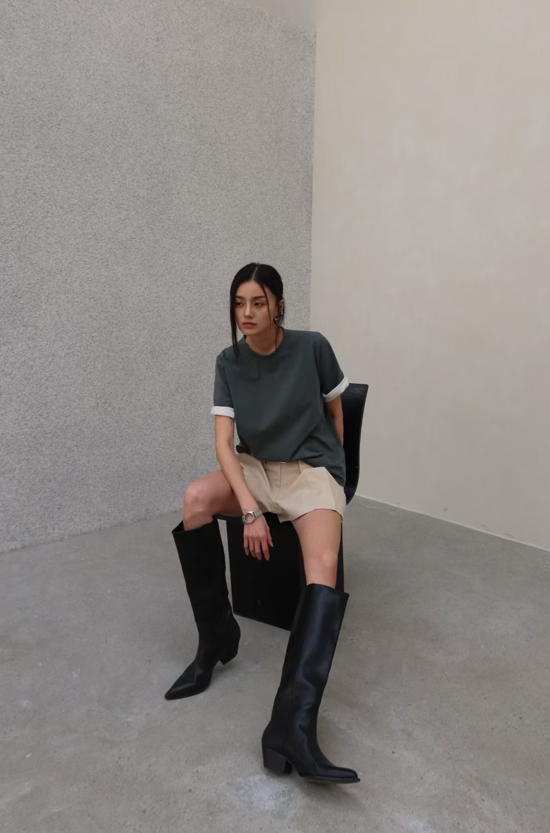 BY08 / CONTRAST TWO-TONE SLEEVES TEE