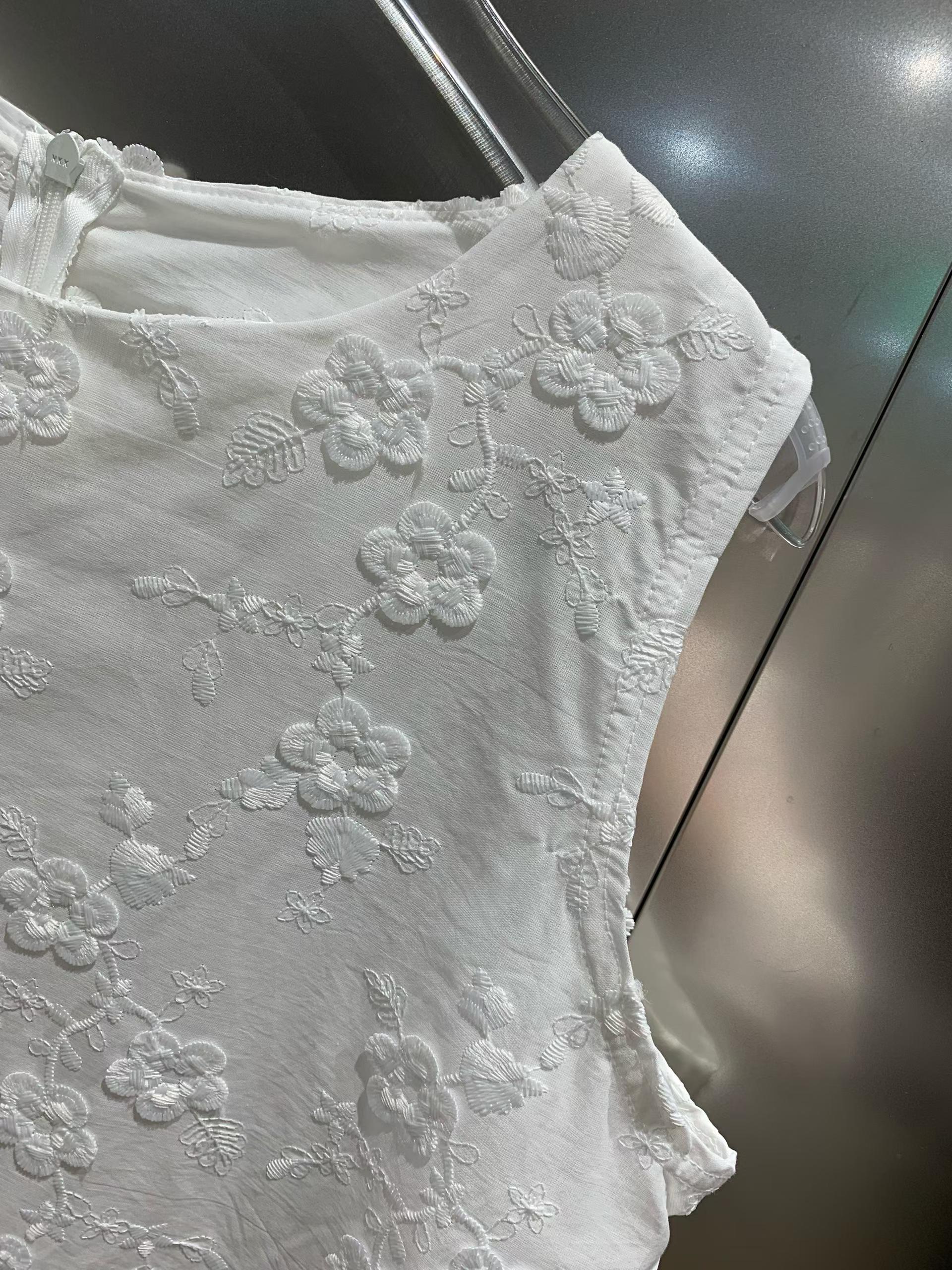 ELLISON BRODIER SLEEVELESS TOP