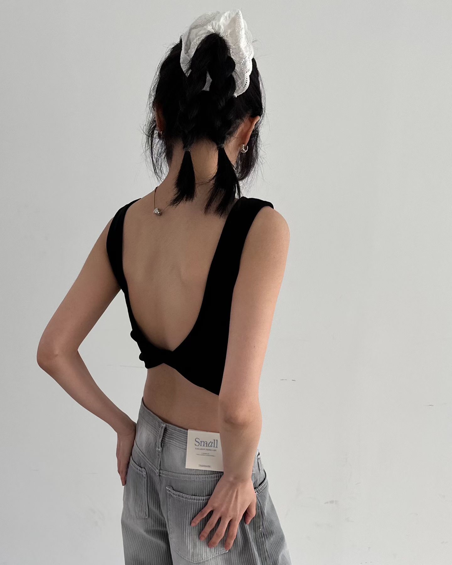 PG29 / TWISTED BACK BRA TOP