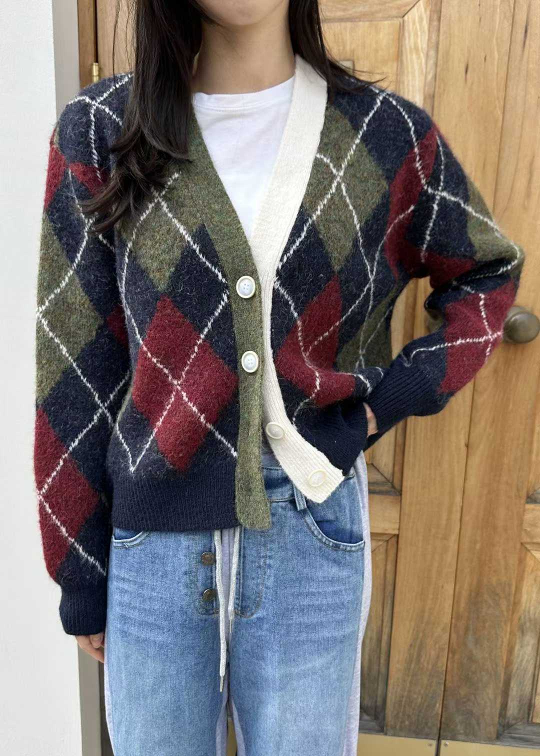 DAYLEN ARGYLE CHECKS CARDIGAN