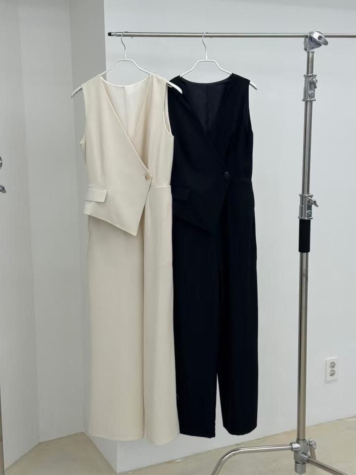FLORE MINIMALIST VEST PANTSUIT