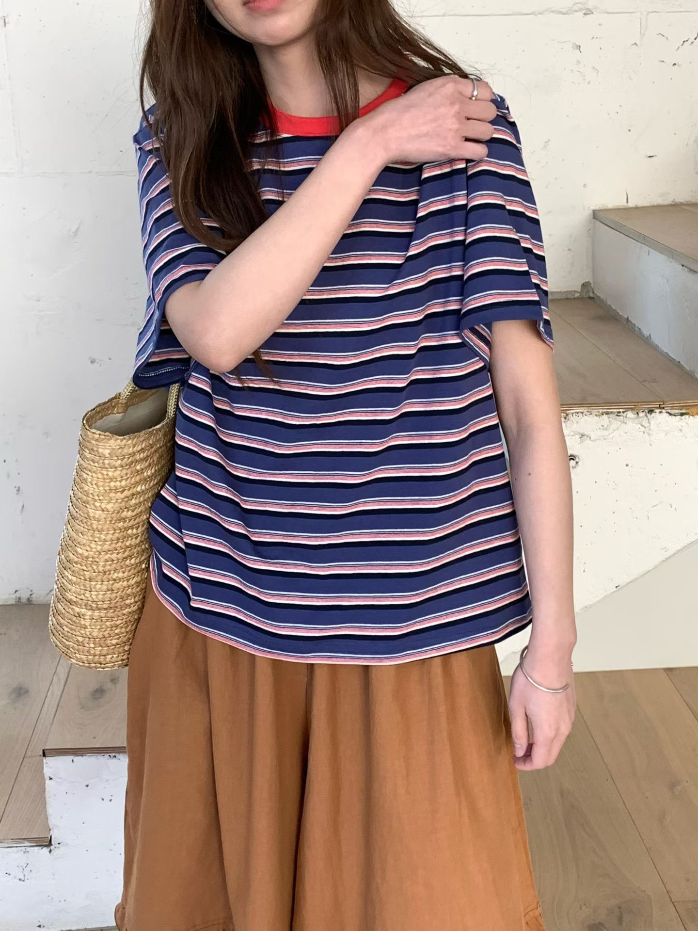 VP23 / CONTRAST COLLAR MULTI STRIPE TEE