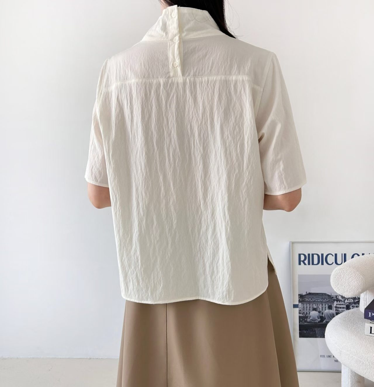 FLETA HIGH COLLAR SHORT SLEEVES TOP