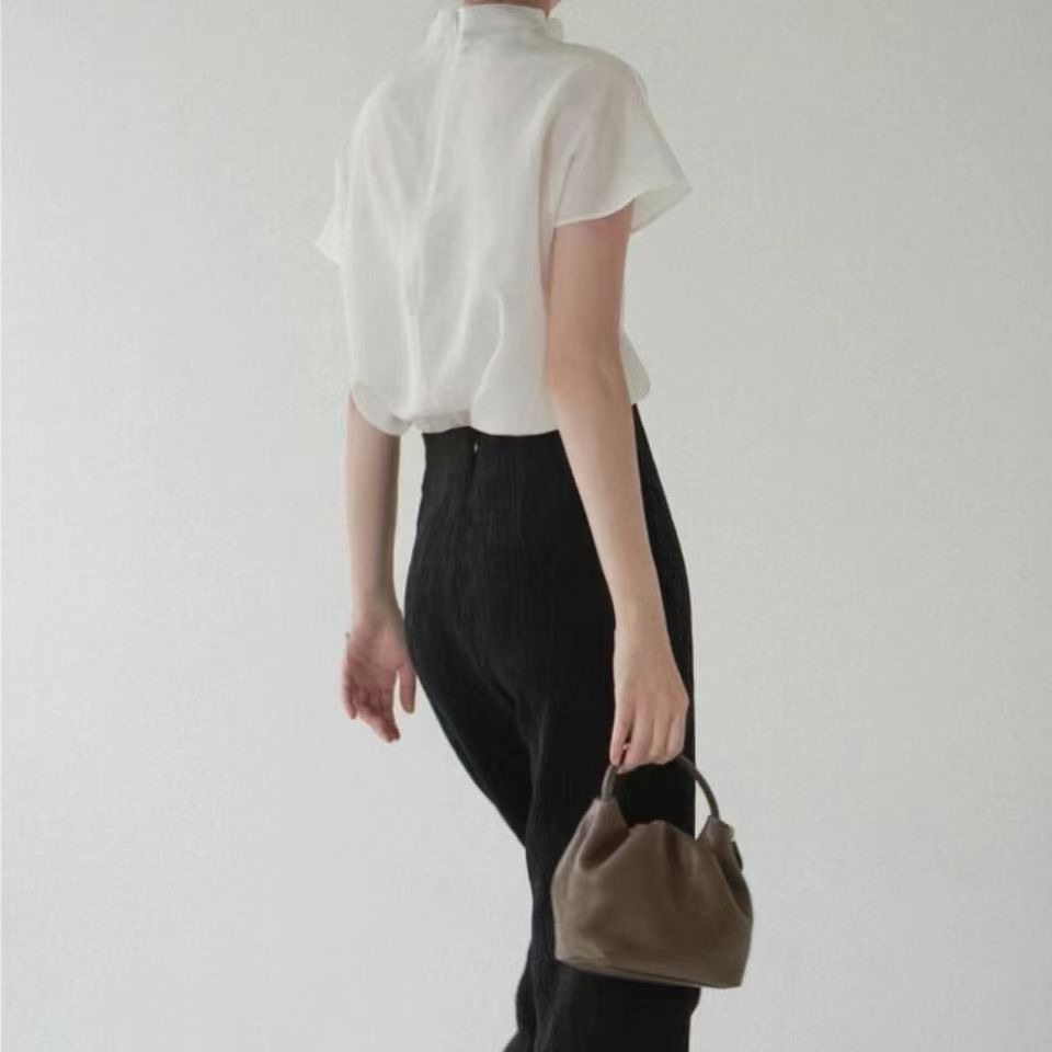 LP01 / SHORT HANDLE WITH SIDE ZIP LAMBSKIN BAG