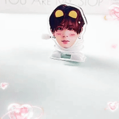 歩くアクリルスタンド・卓上デコ【山田涼介Ryosuke Yamada/Hey!Say!Jump】-YITOTO™推し活がもっと楽しくなる