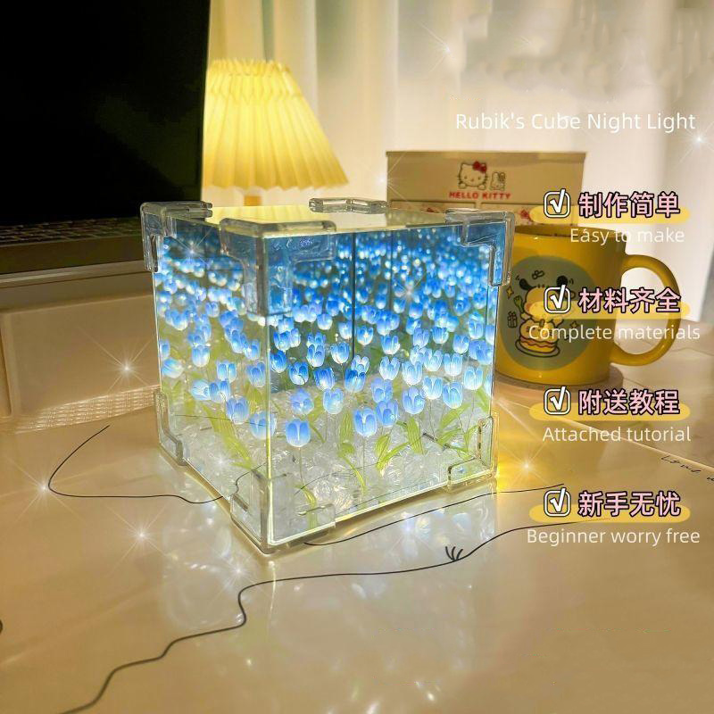 Yitoto 郁金香の鏡のナイトライト