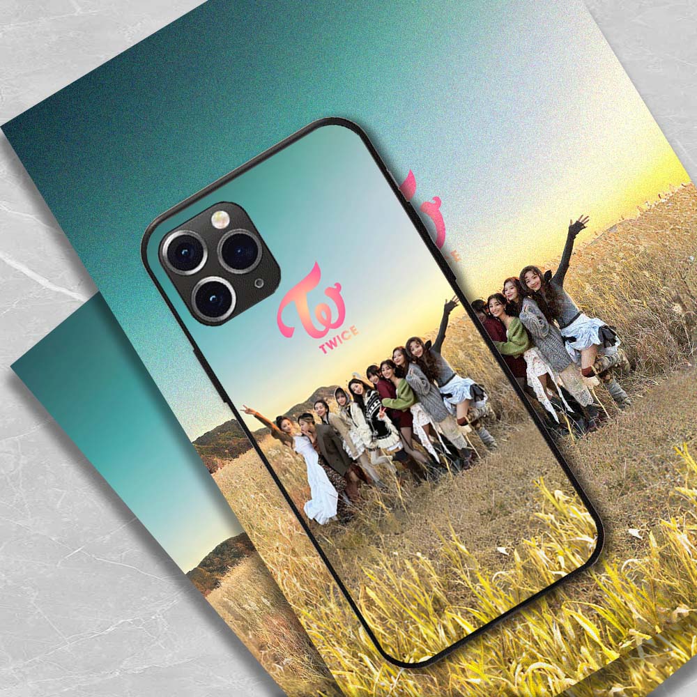 発光するスマートフォンケース 【TWICE】