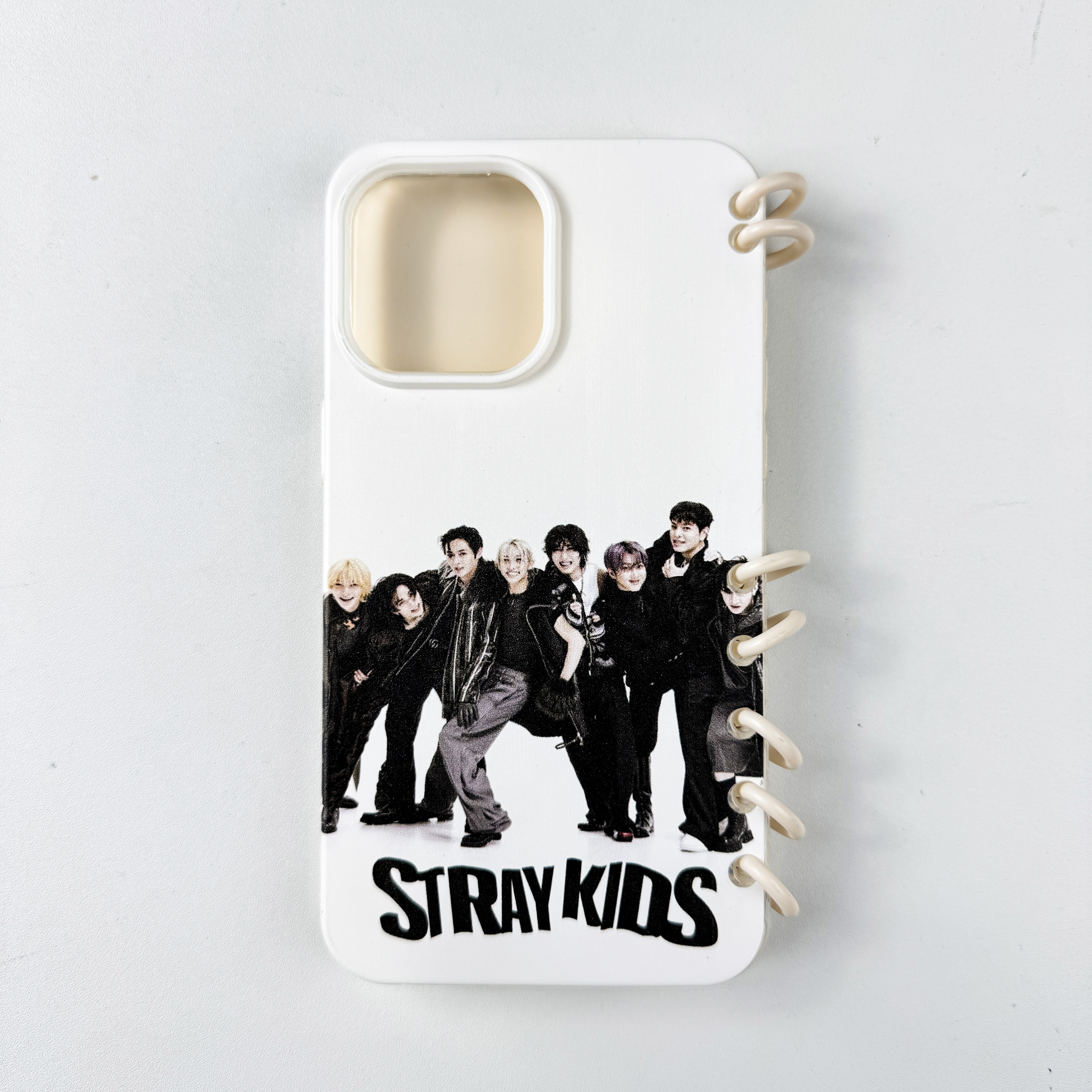 ノート型スマートフォンケース【Stray Kids】-YITOTO™推し活がもっと楽しくなる