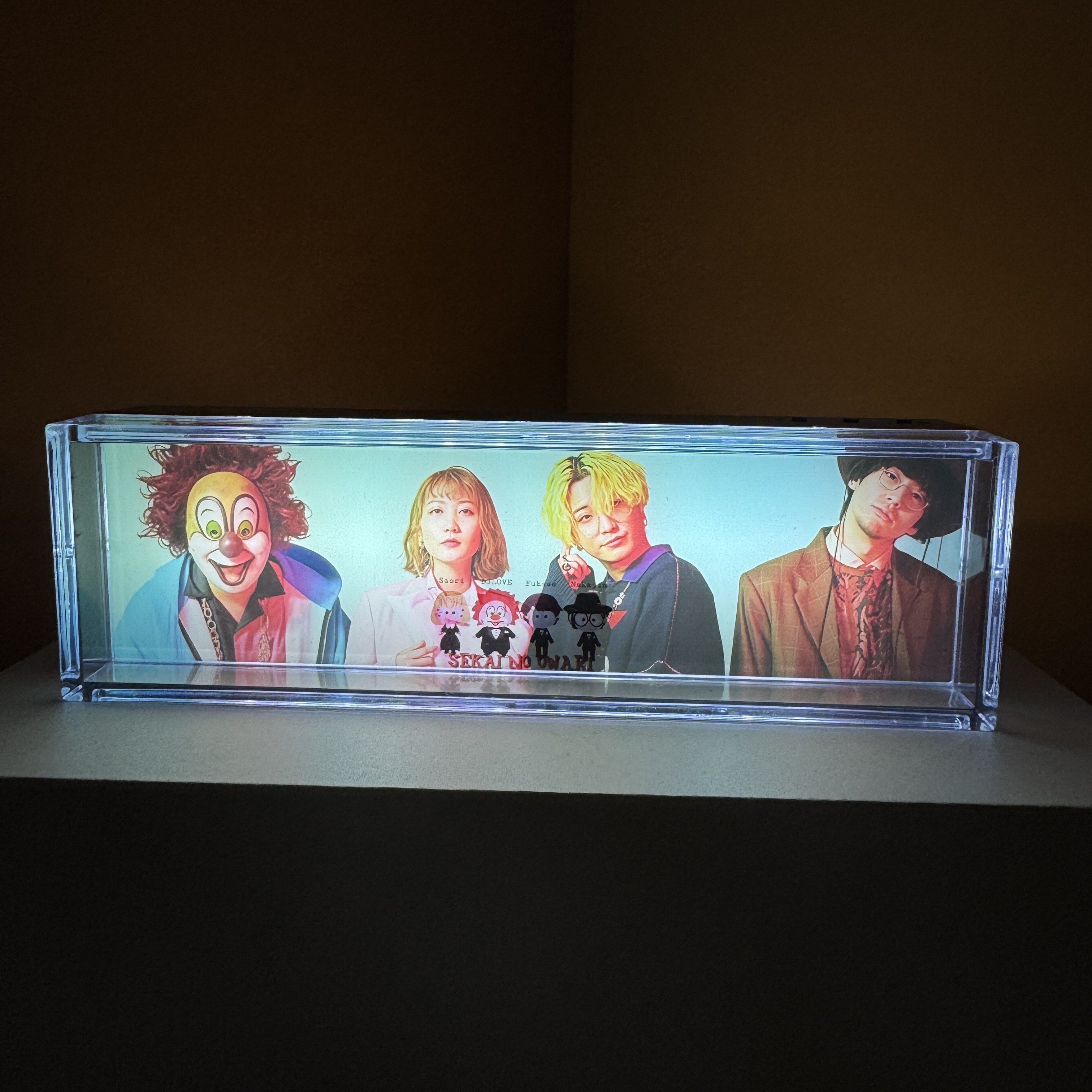 夕暮れの光と影のナイトライト【SEKAI NO OWARI】-YITOTO™推し活がもっと楽しくなる