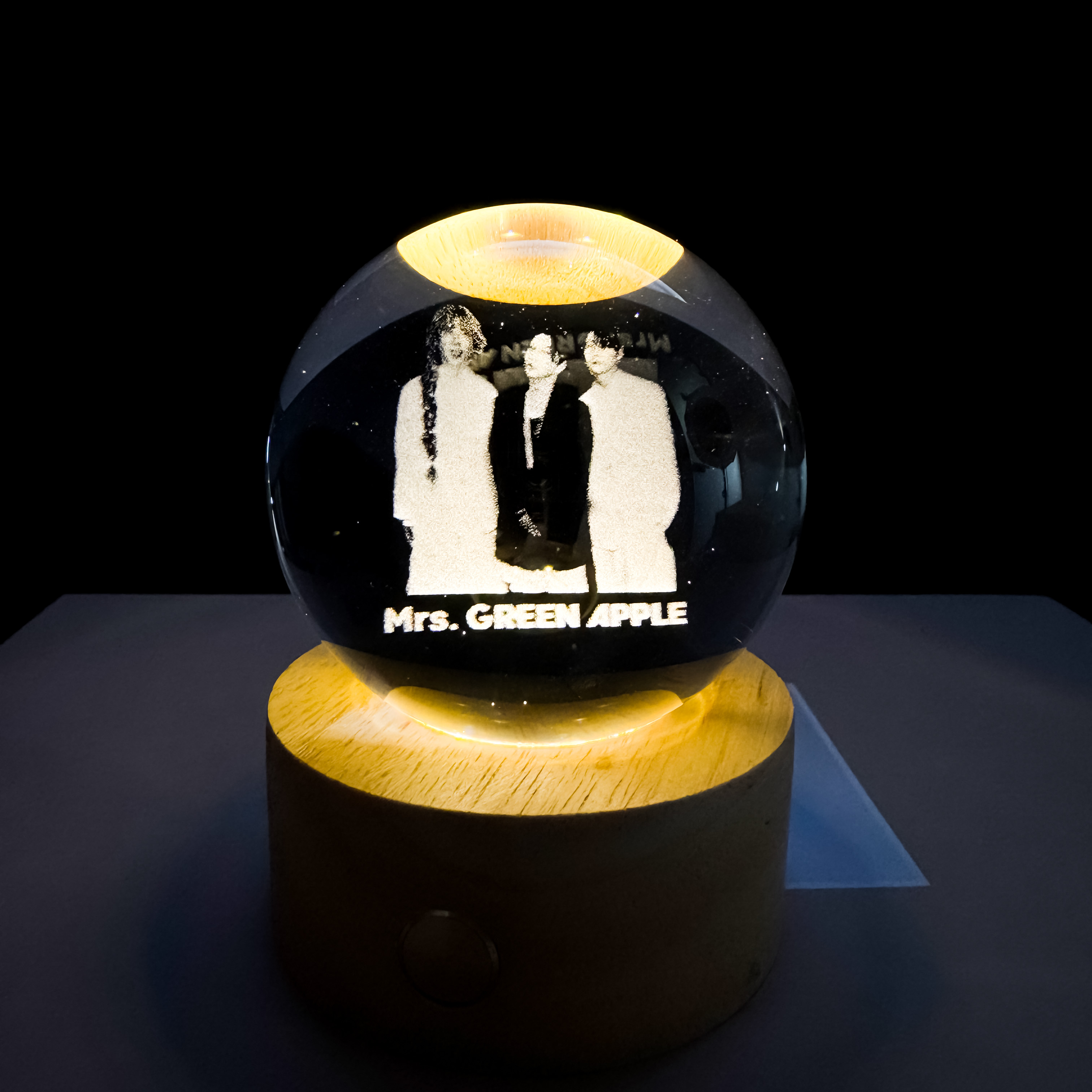 水晶球 ナイトライト【MrsGREENAPPLE】-YITOTO™推し活がもっと楽しくなる