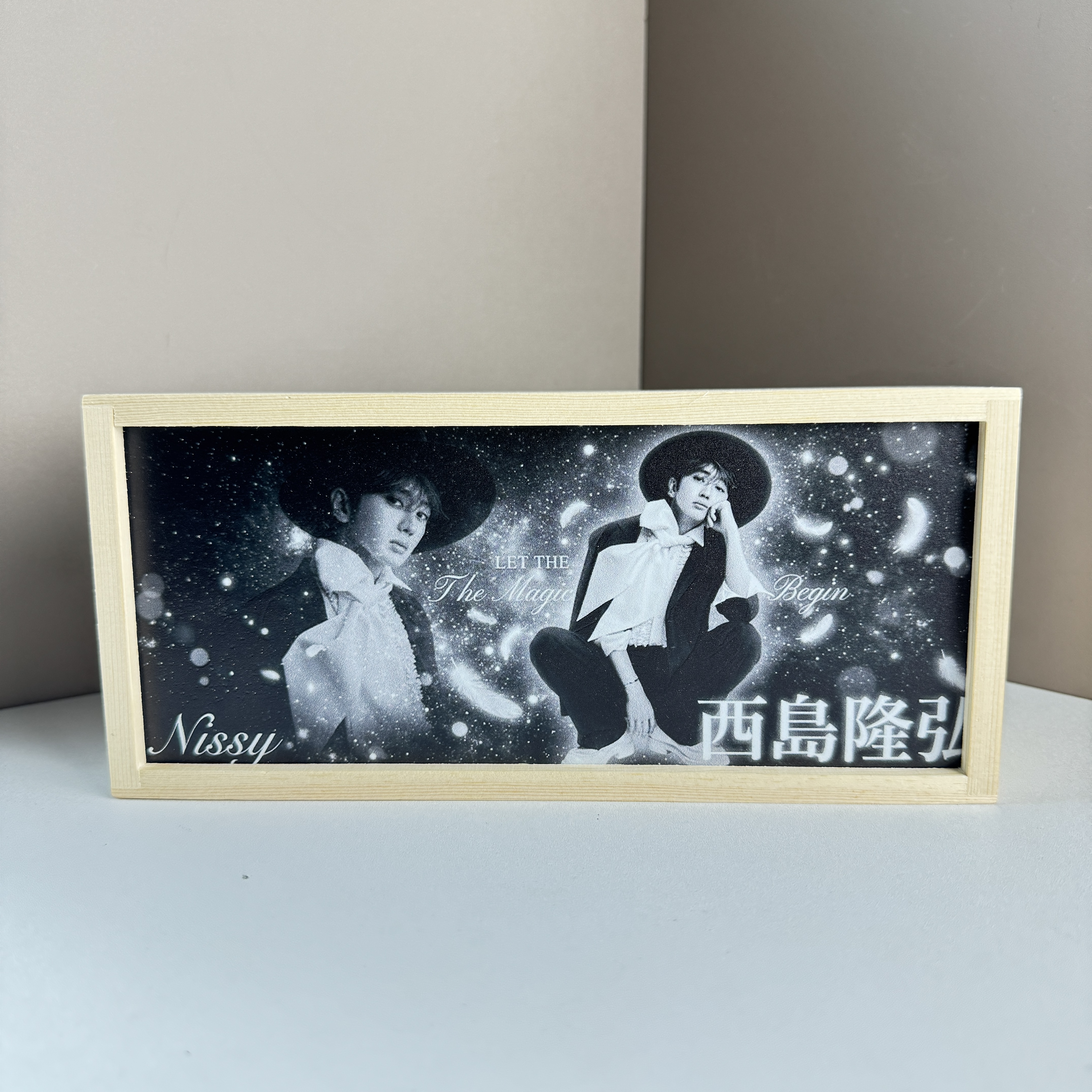 両面デザイン LEDライト【Nissy】