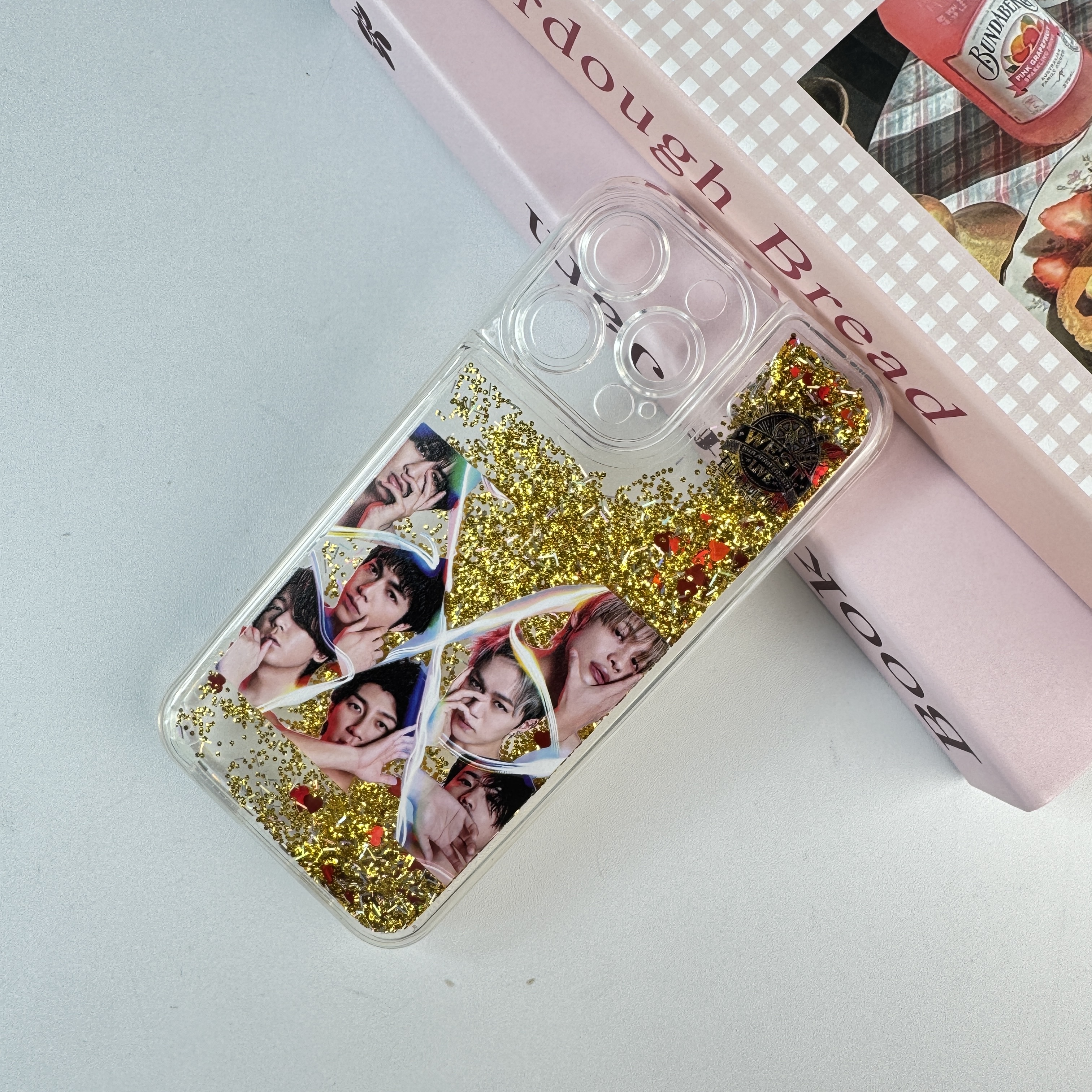 キラキラ流砂スマホケース-キン【WEST./ジャニーズWEST】-YITOTO™推し活がもっと楽しくなる