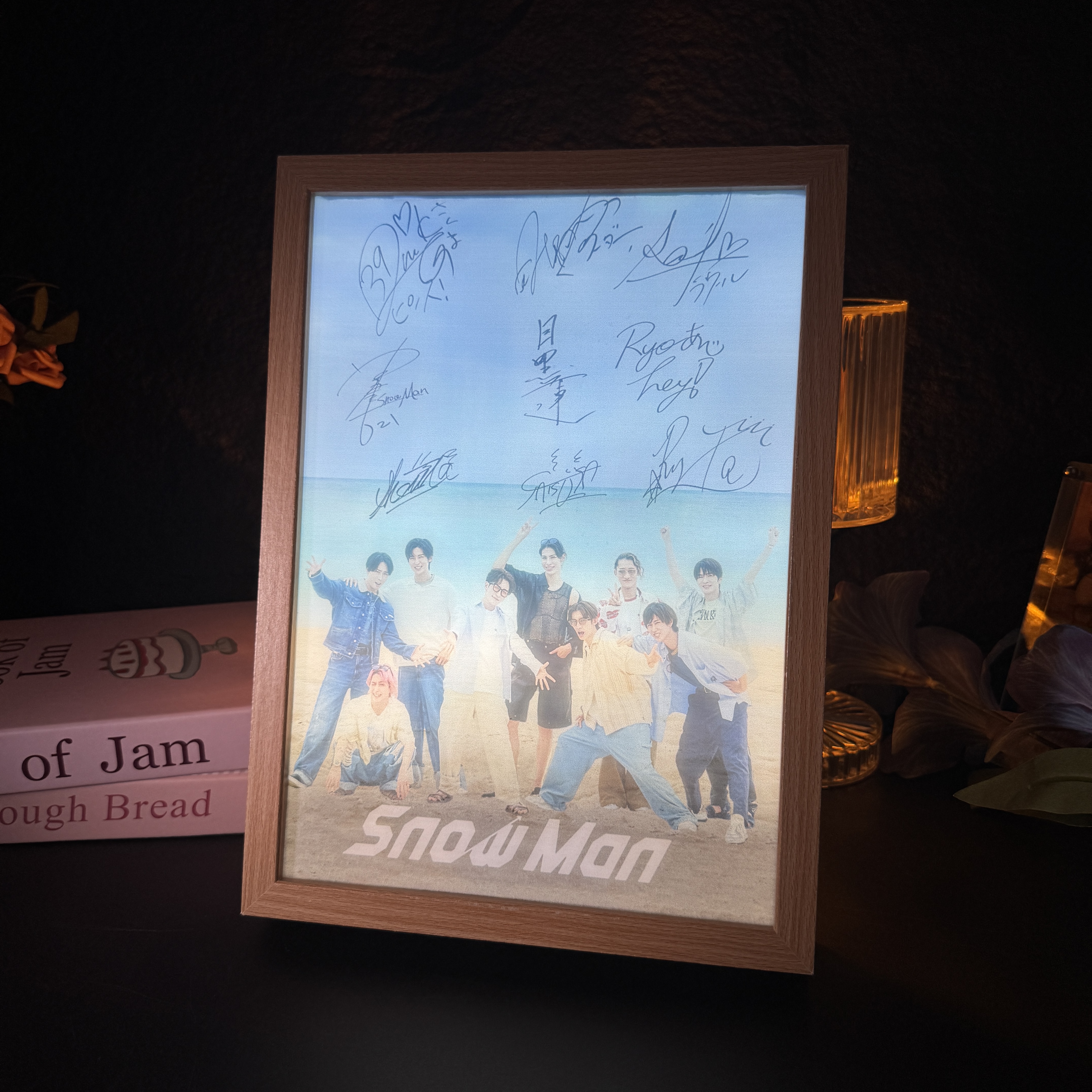 夕暮れの光と影の絵【Snow Man/SERIOUS】-YITOTO™推し活がもっと楽しくなる