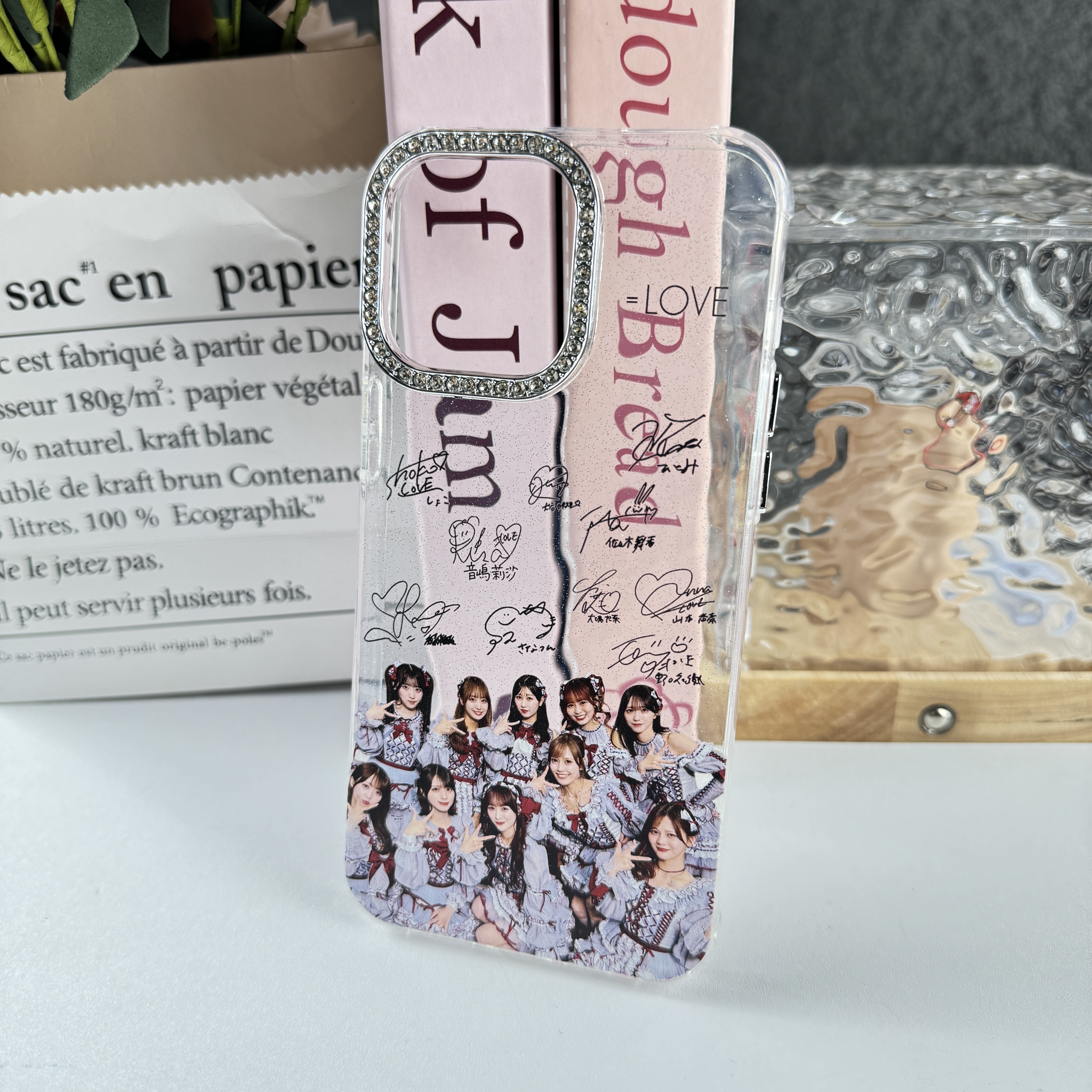 ダイヤモンドレーザーグラデーションスマートフォンケース【イコールラブ=love】