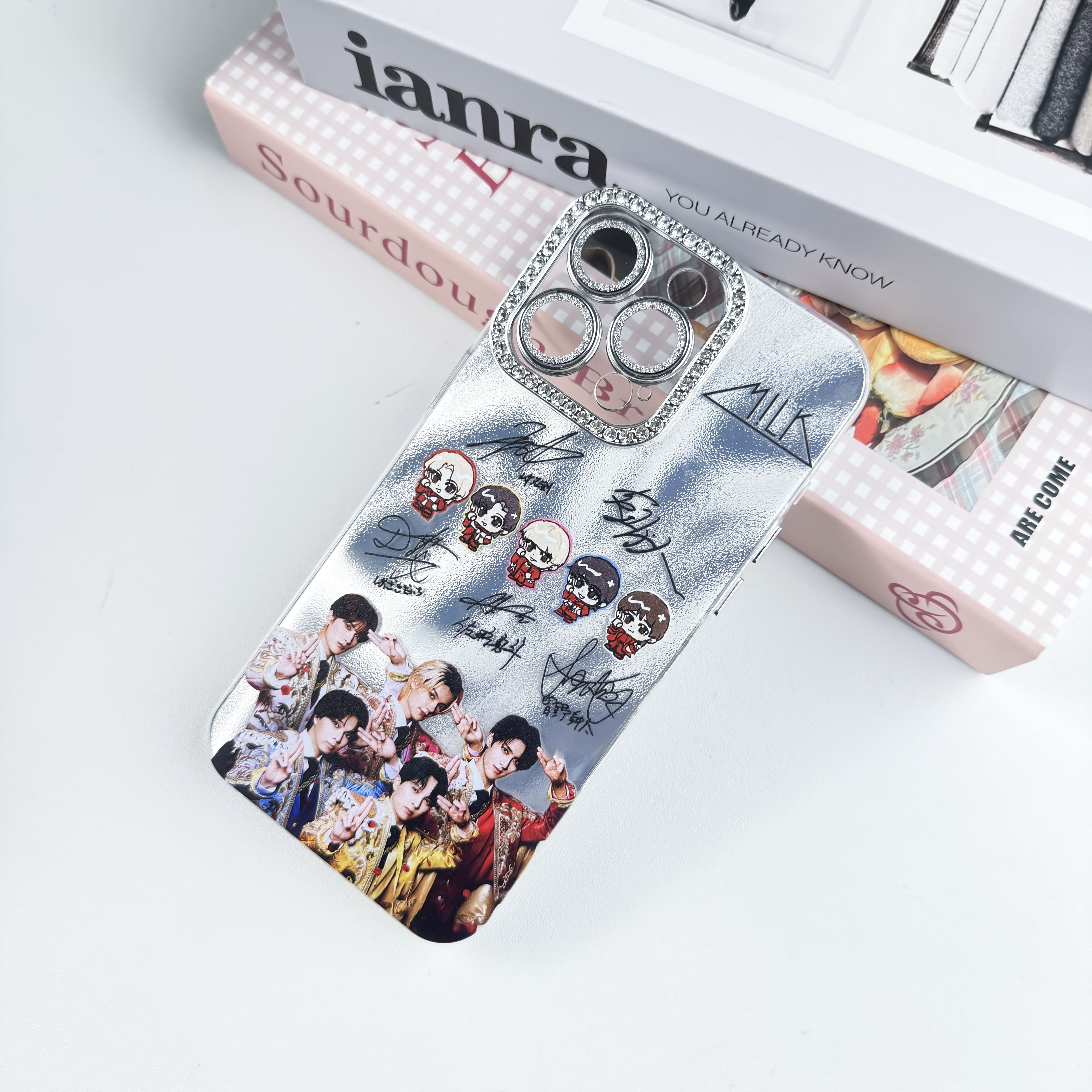 ダイヤモンドレーザーグラデーションスマートフォンケース【MILK/好きすぎて滅！】