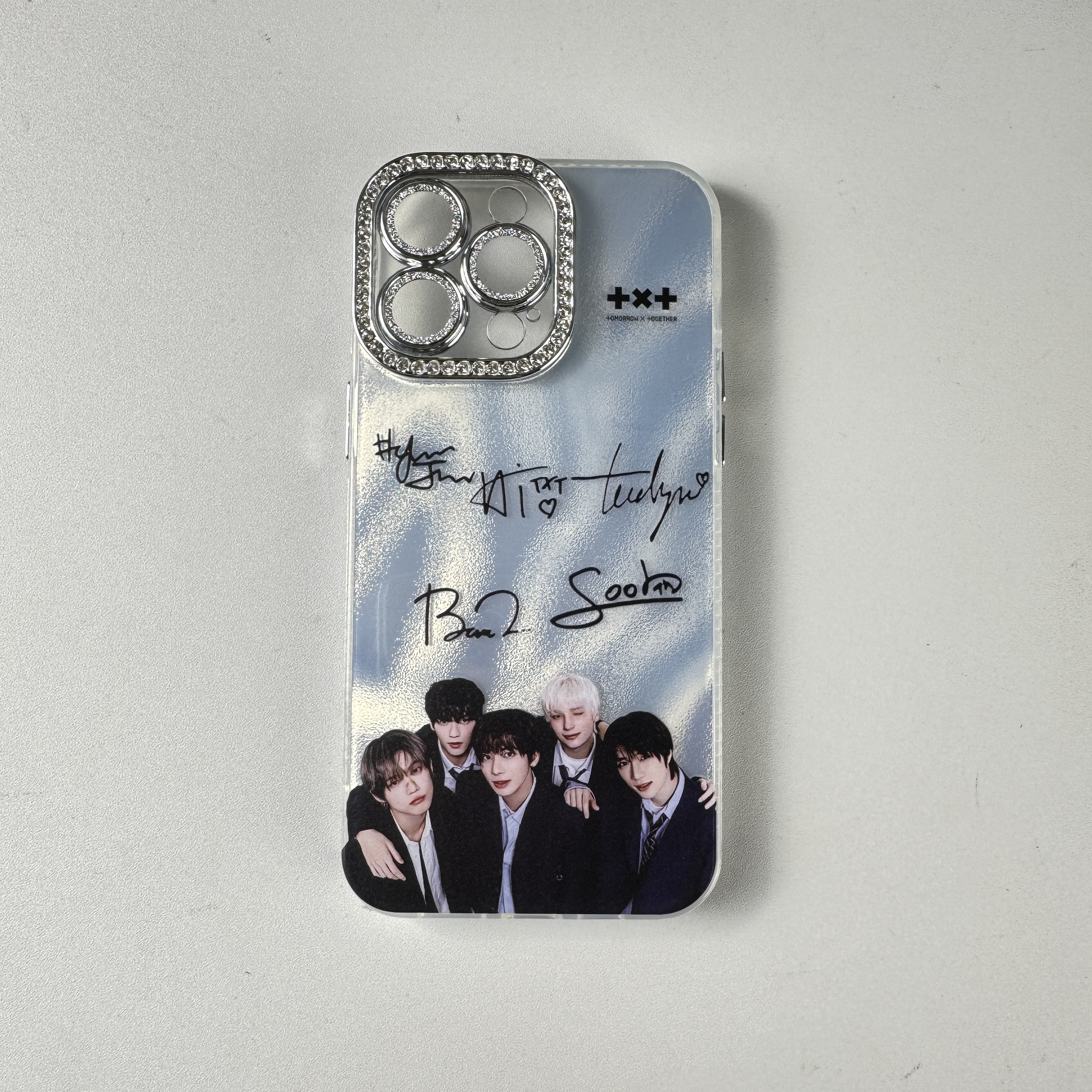 ダイヤモンドレーザーグラデーションスマートフォンケース【TXT/7TH YEAR: A Moment of Stillness in the Thorns】