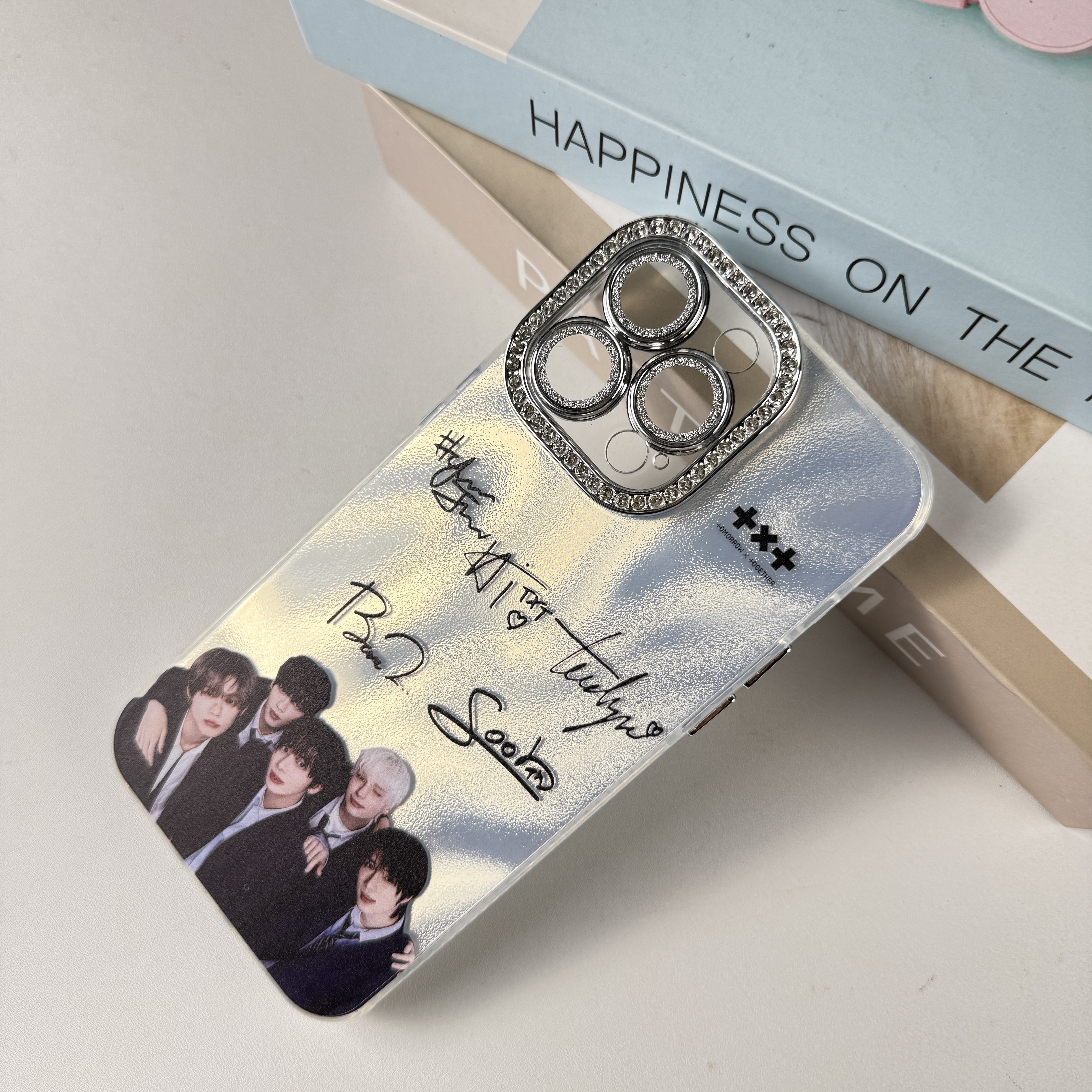 ダイヤモンドレーザーグラデーションスマートフォンケース【TXT/7TH YEAR: A Moment of Stillness in the Thorns】