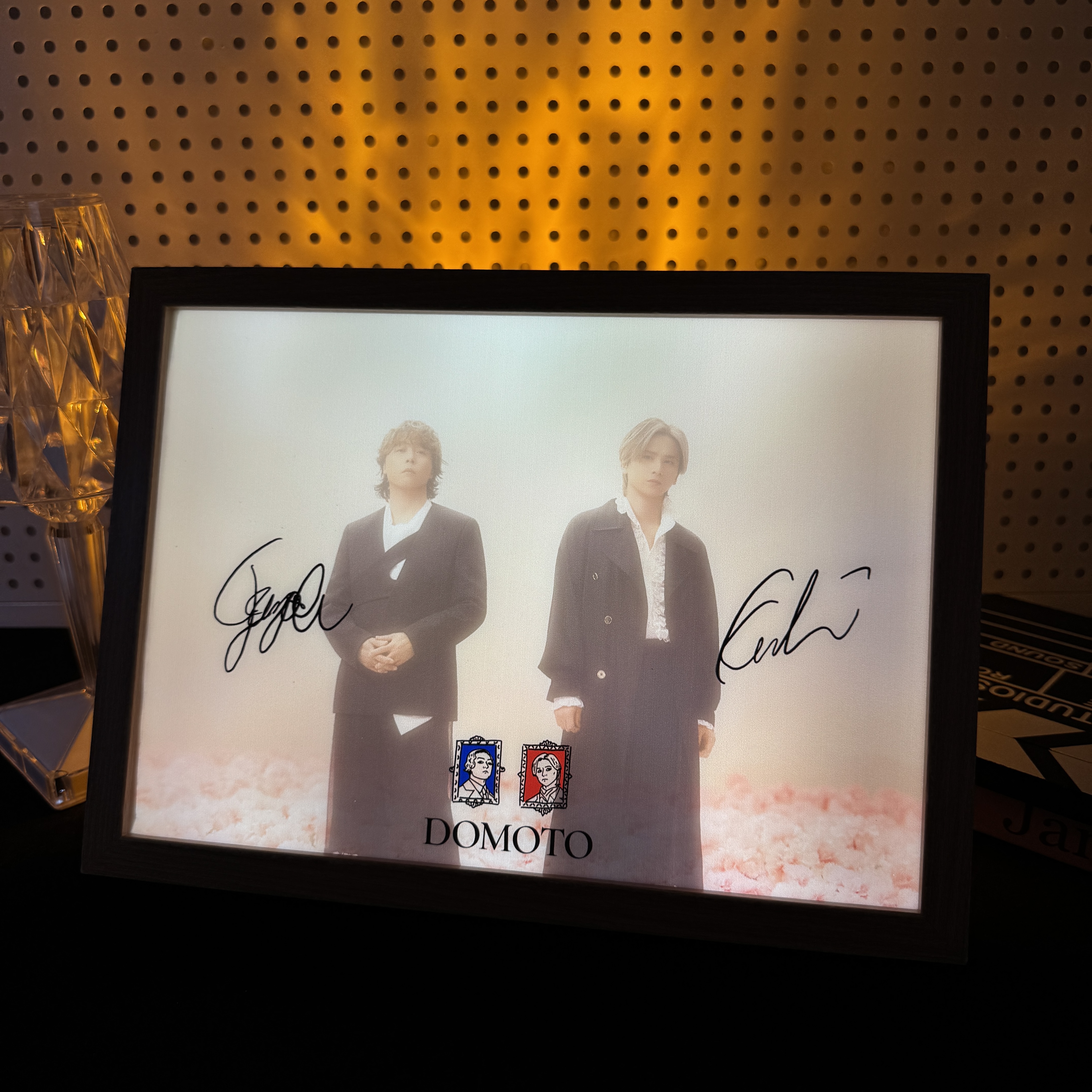 夕暮れの光と影の絵【DOMOTO/またね】